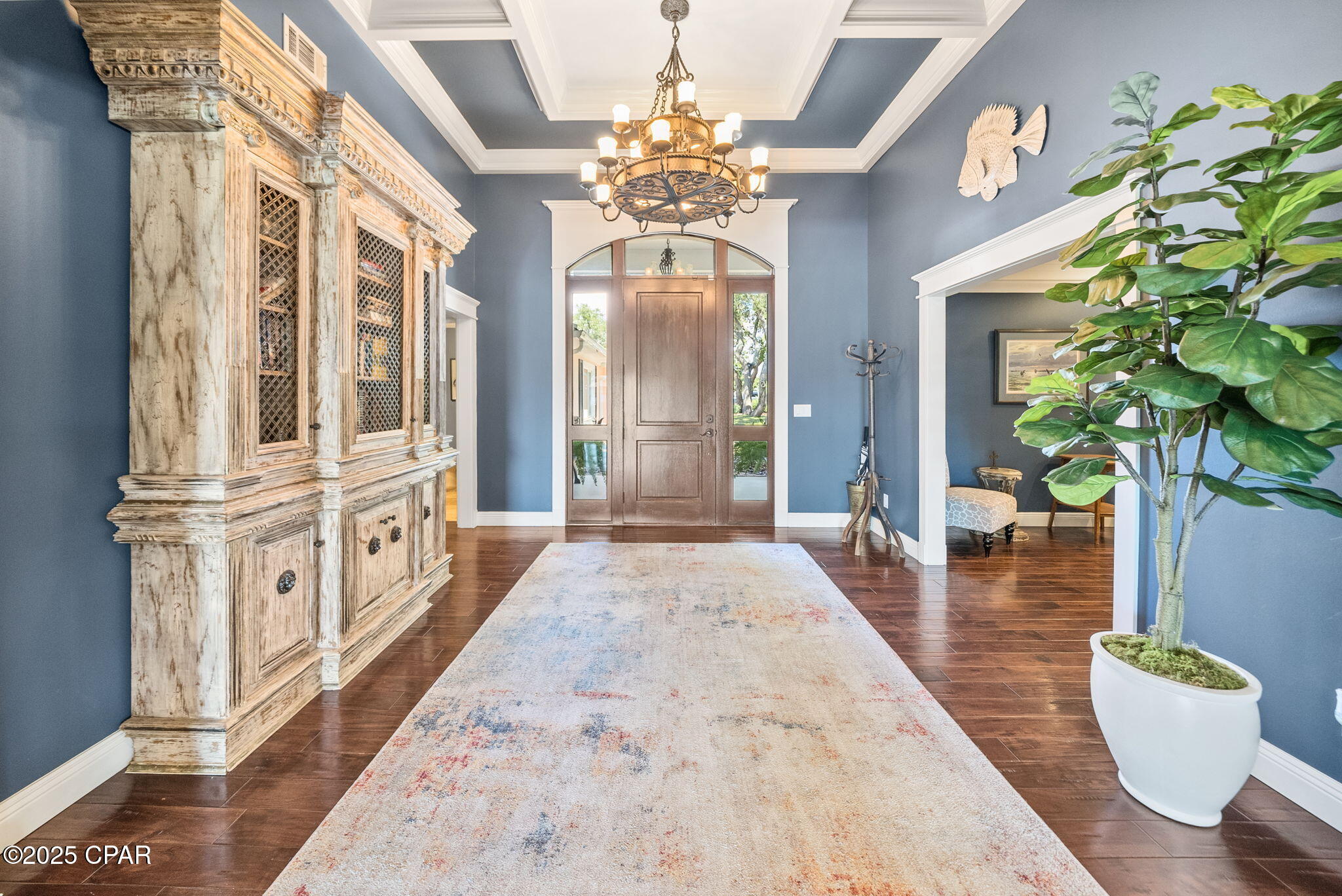 Listing photo id 6 for 3045 30th Court