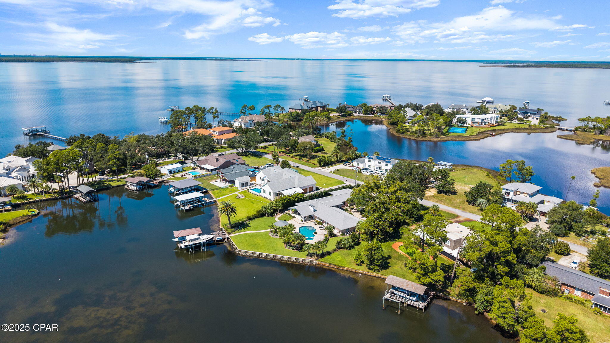 Listing photo id 82 for 3045 30th Court