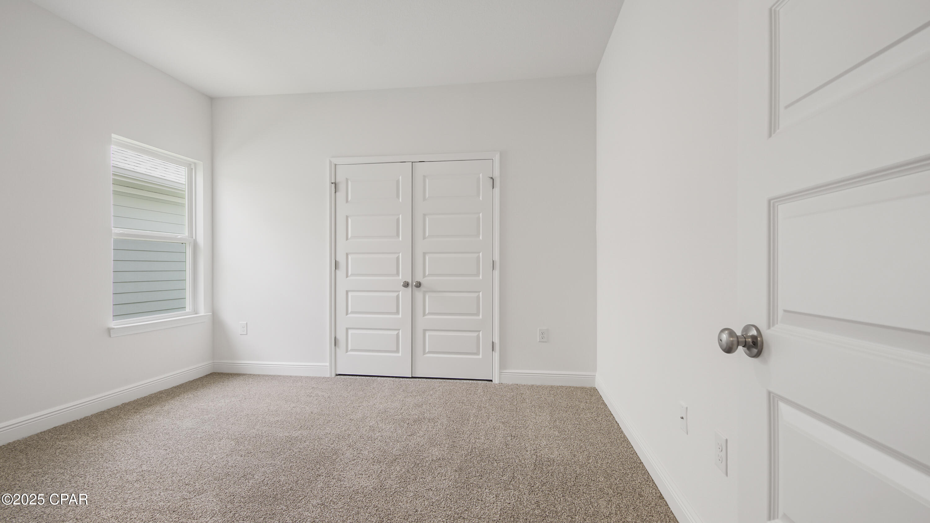Image 16 For 601 Hancock Way