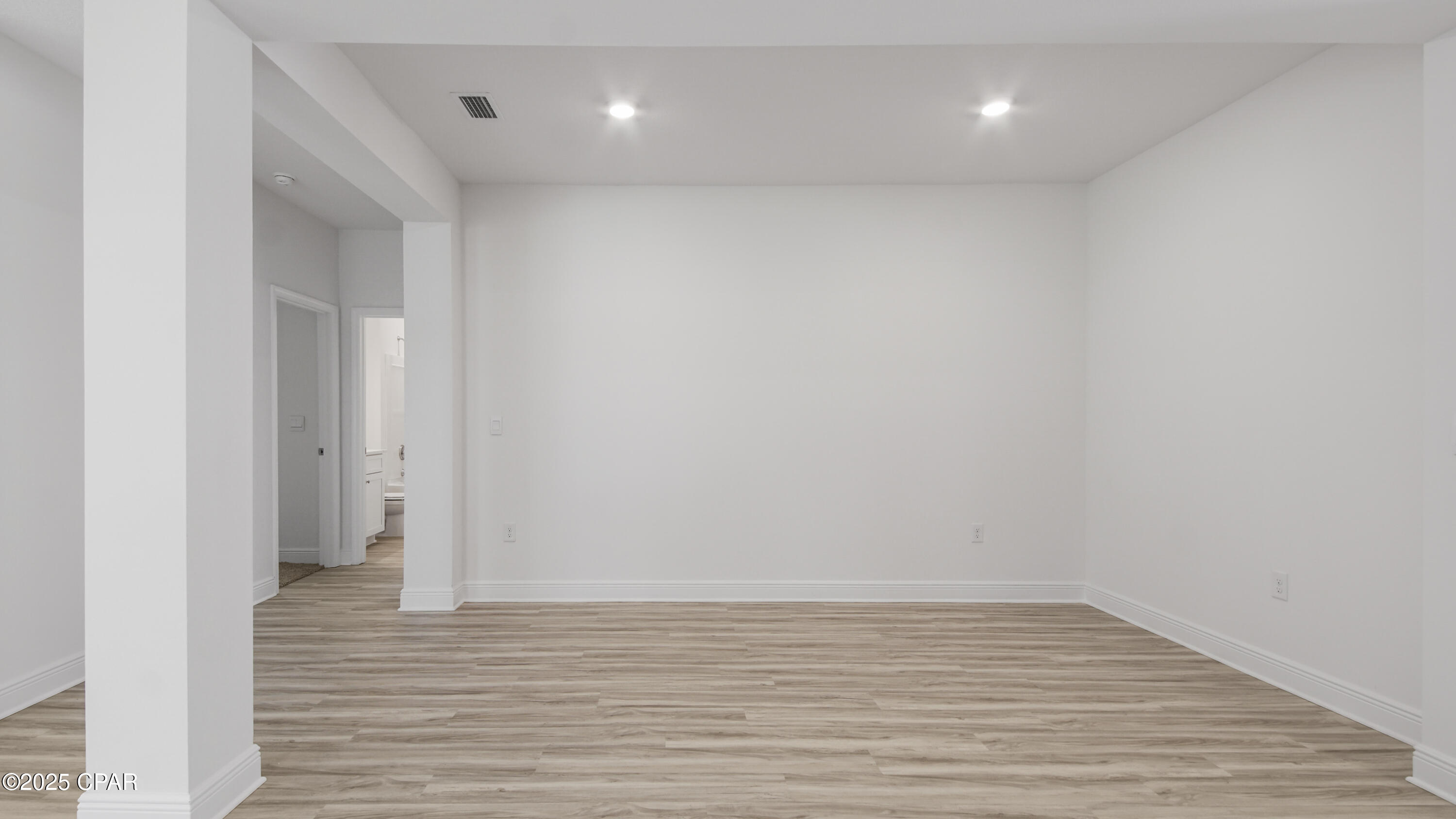 Image 9 For 601 Hancock Way