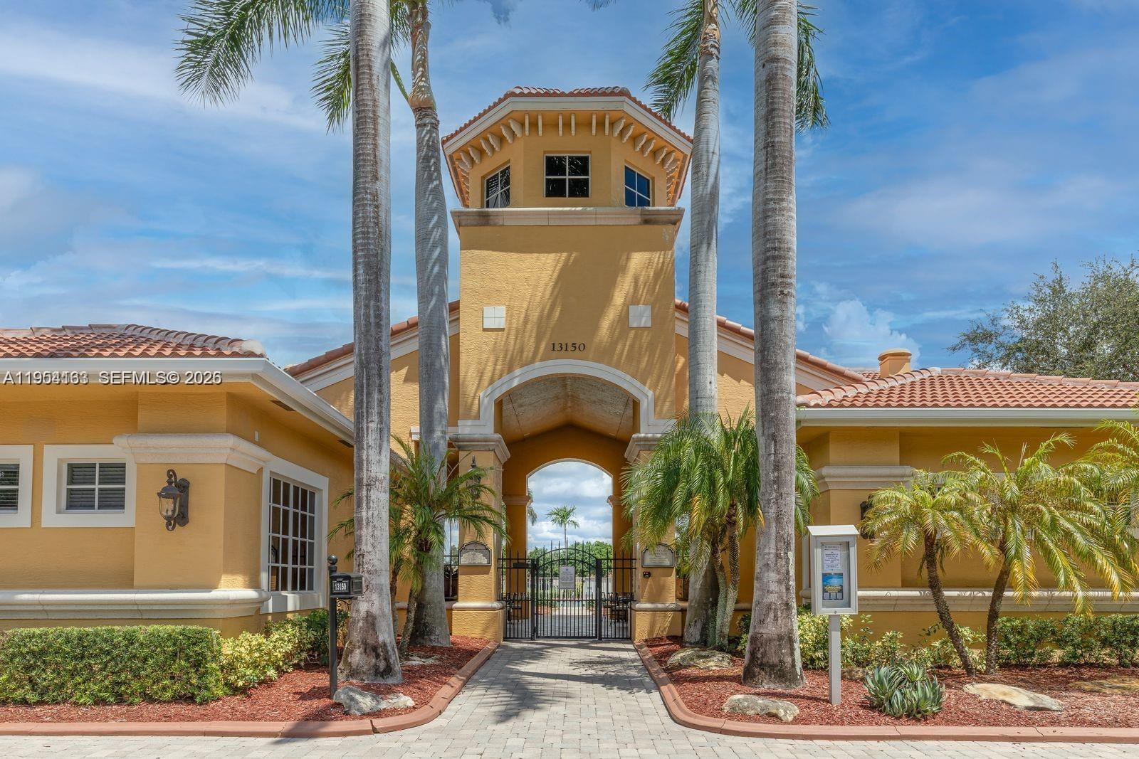 Homes for sale in Miramar, FL | 13216 Sw 44Th St, Miramar, FL 33027