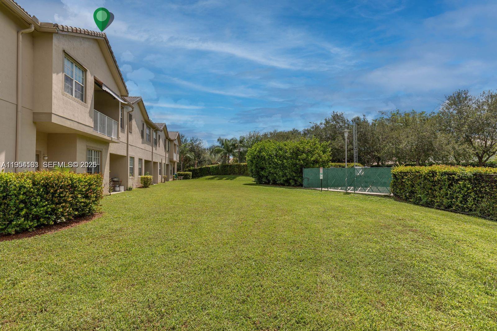 Homes for sale in Miramar, FL | 13216 44th St, Miramar, FL 33027 | Houzeo