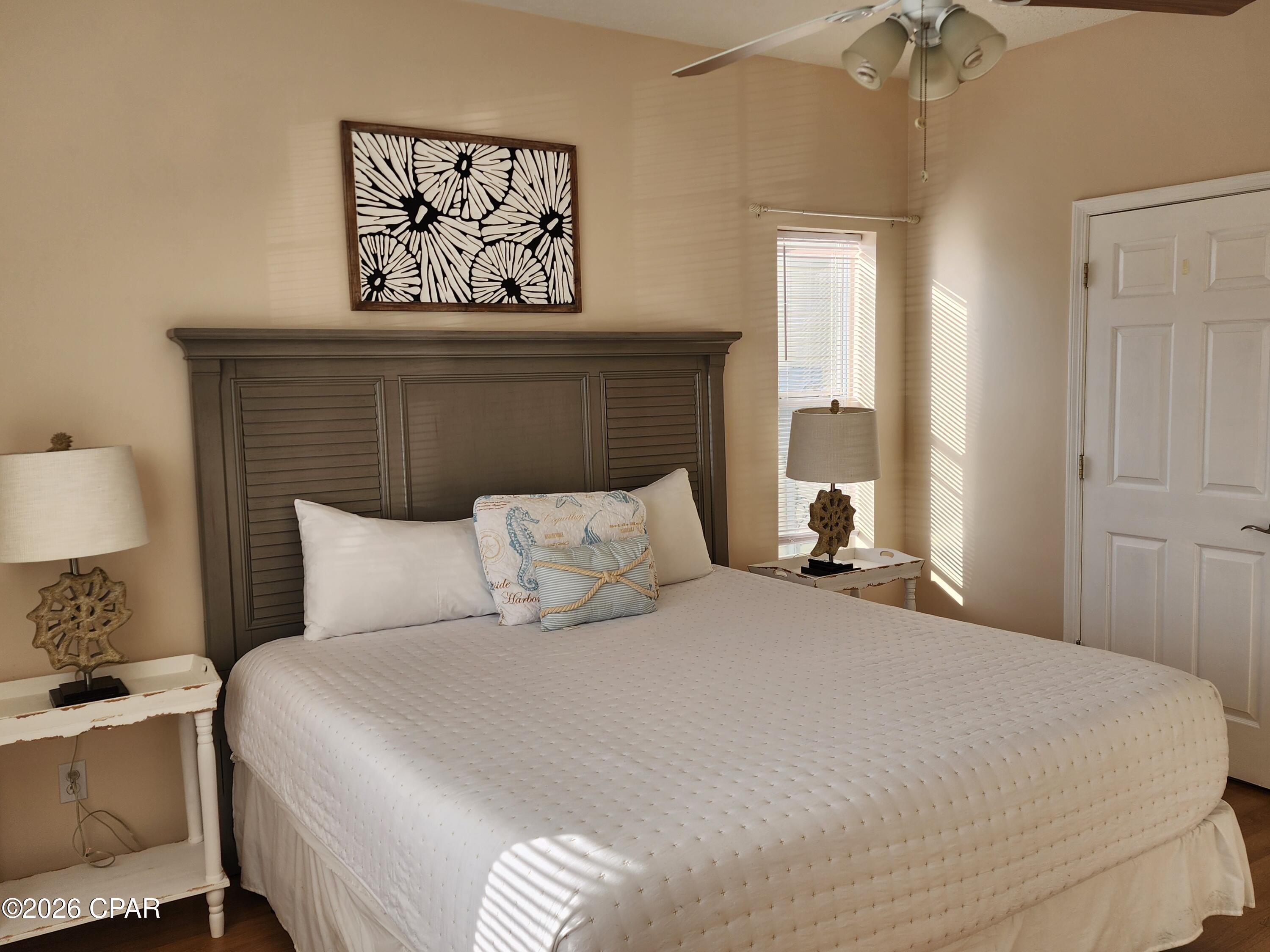 Image 8 For 11728 Seashore Lane