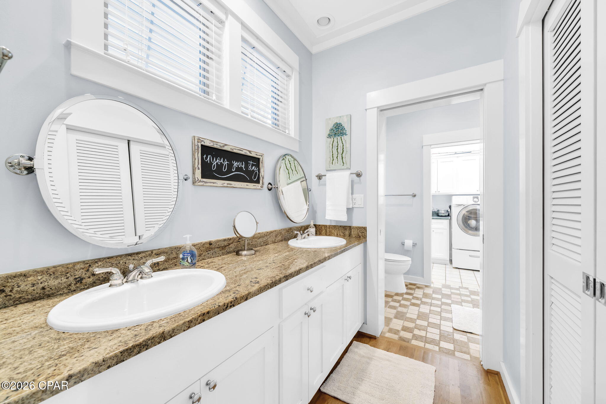 Image 10 For 207 Village Way