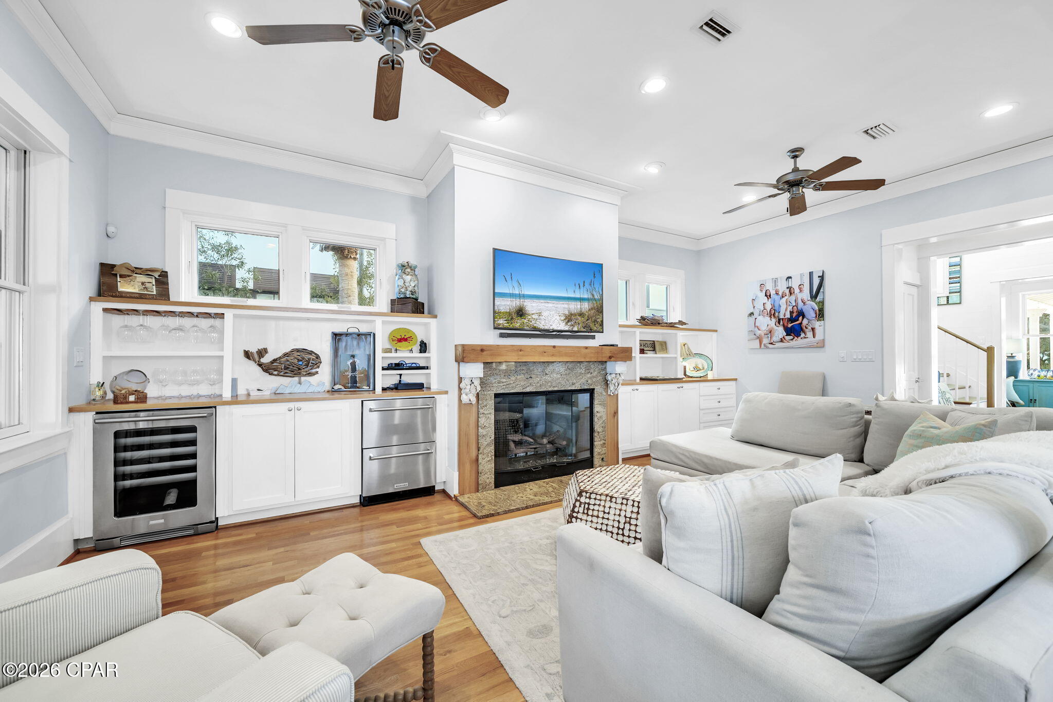 Listing photo id 18 for 207 Village Way