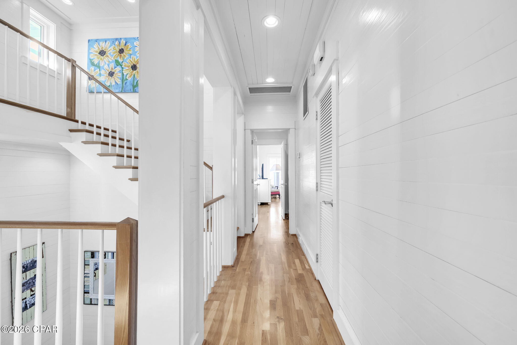 Listing photo id 46 for 207 Village Way