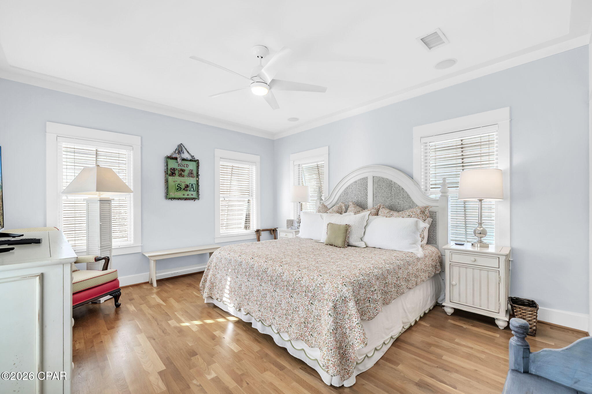 Listing photo id 47 for 207 Village Way