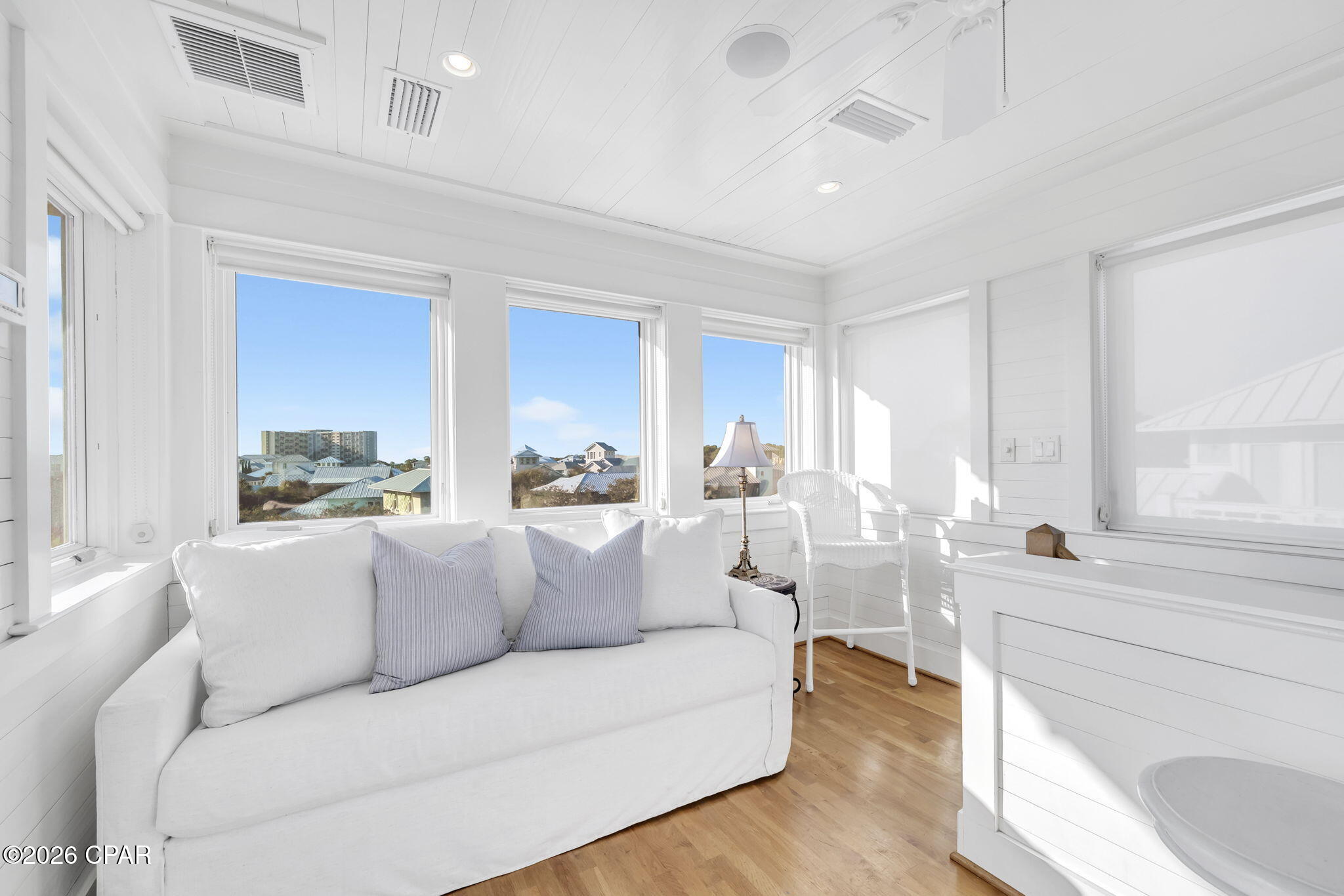 Image 52 For 207 Village Way