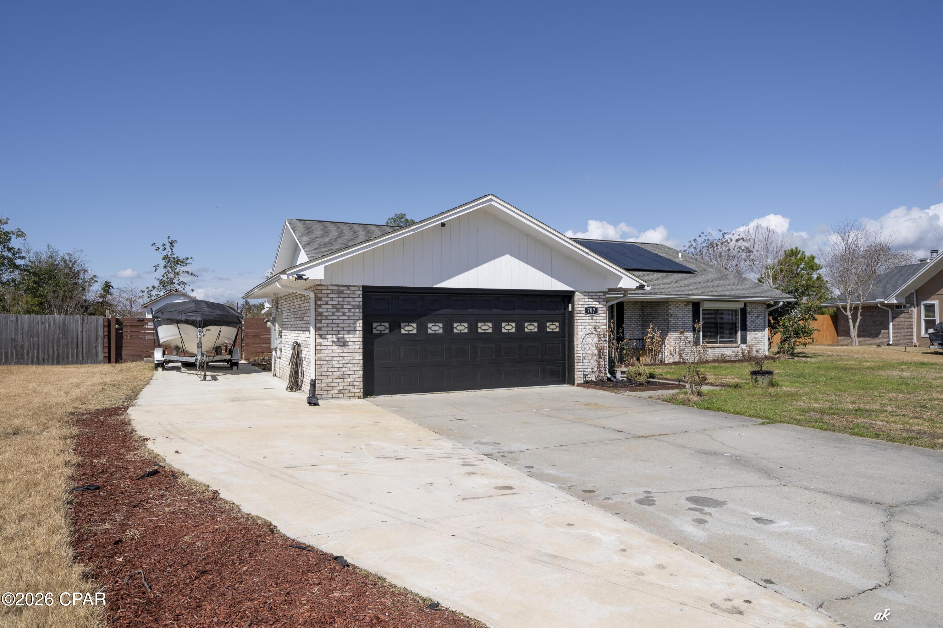 Image 5 For 707 Plantation Circle