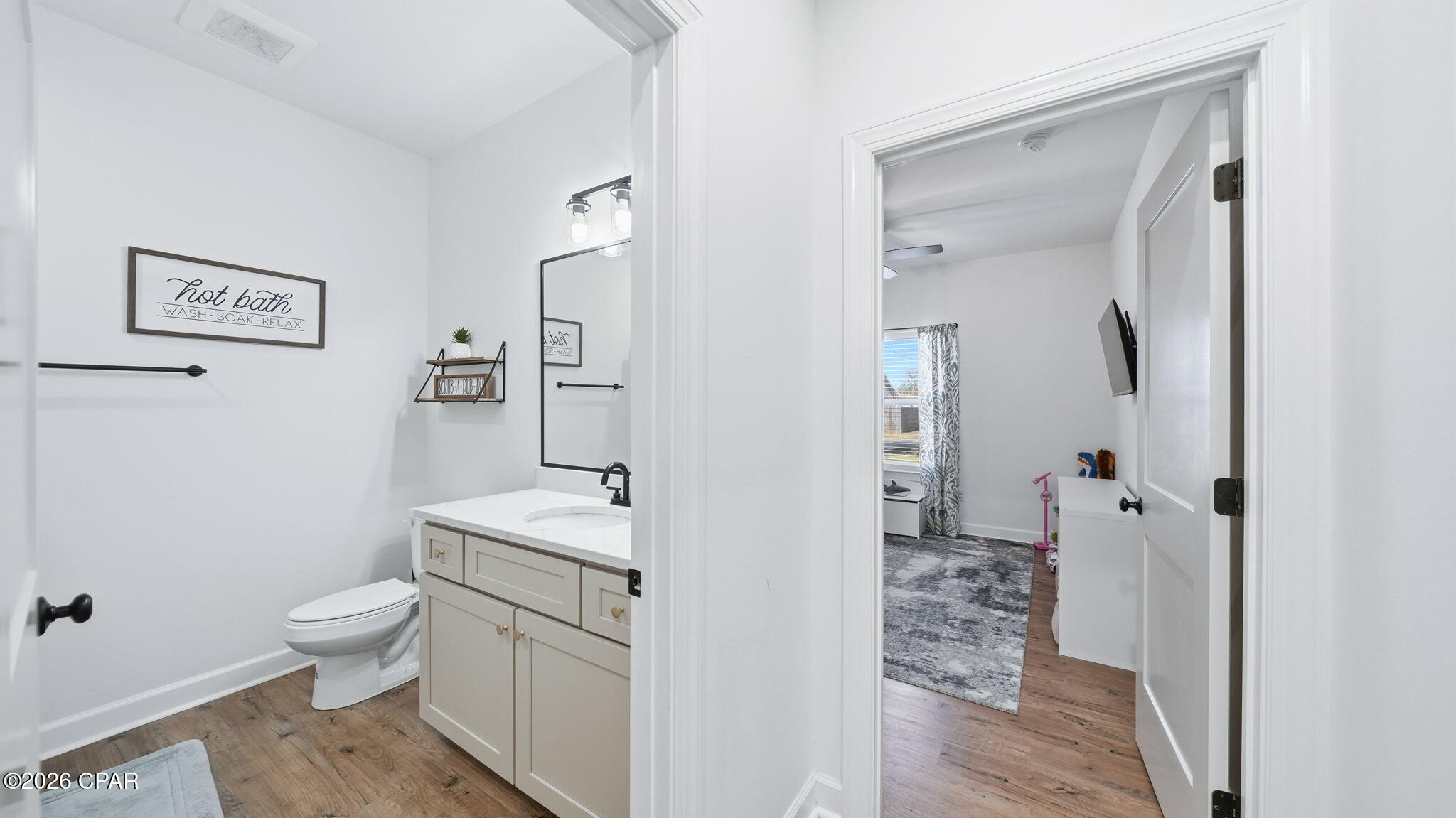Listing photo id 15 for 705 8th Street