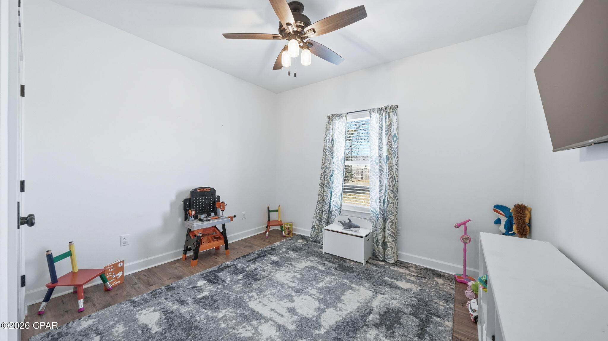 Listing photo id 19 for 705 8th Street