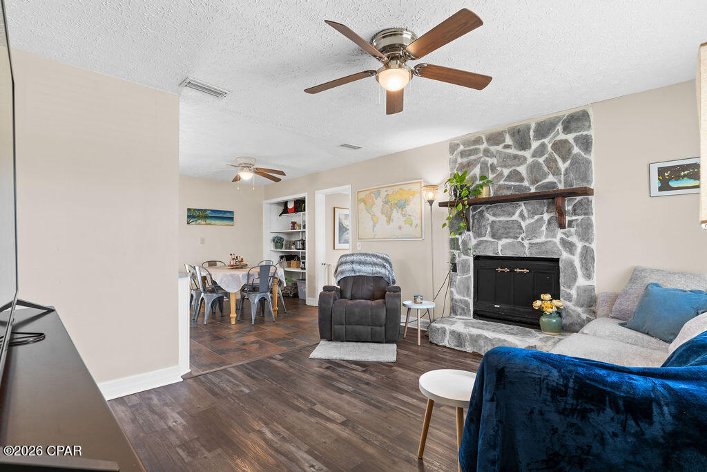 Image 15 For 808 Forestdale Avenue