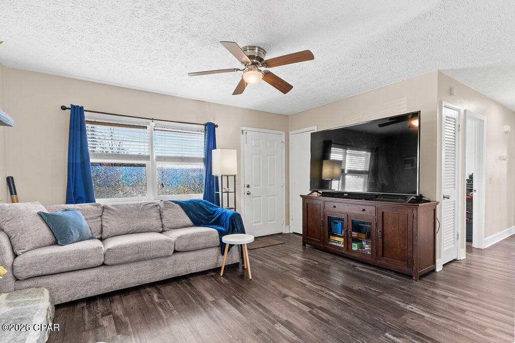 Image 16 For 808 Forestdale Avenue