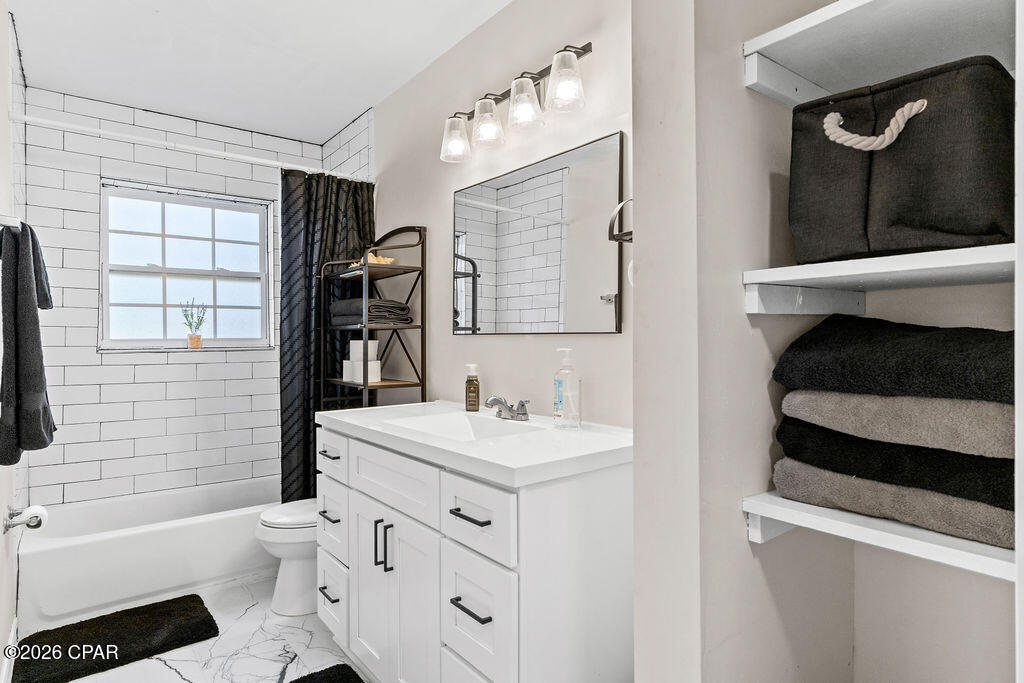 Image 23 For 808 Forestdale Avenue