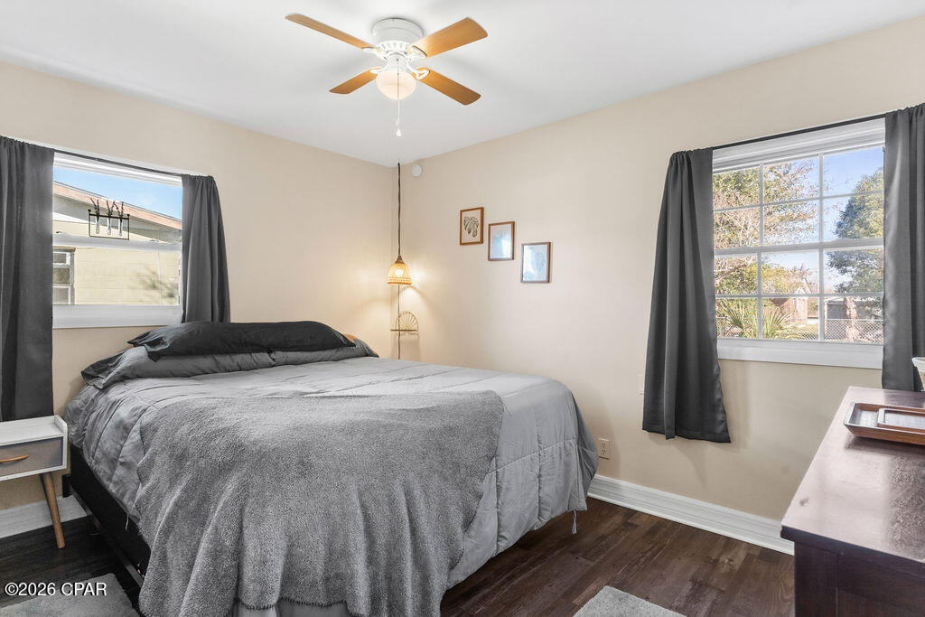 Image 27 For 808 Forestdale Avenue