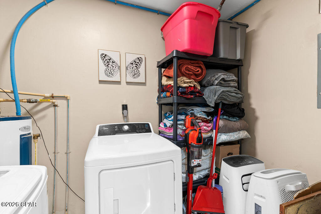 Image 34 For 808 Forestdale Avenue