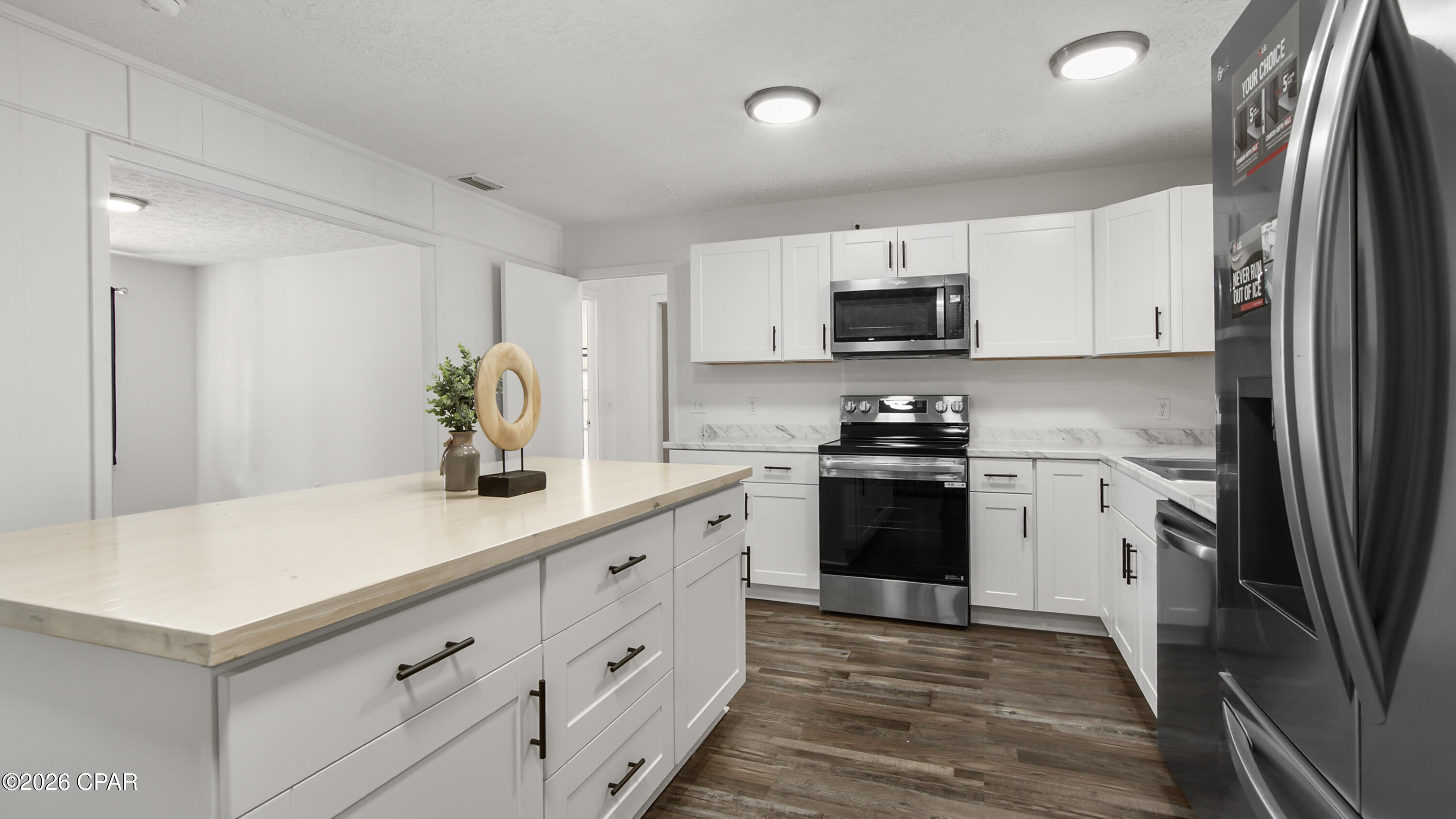 Image 15 For 6001 Minneola Street