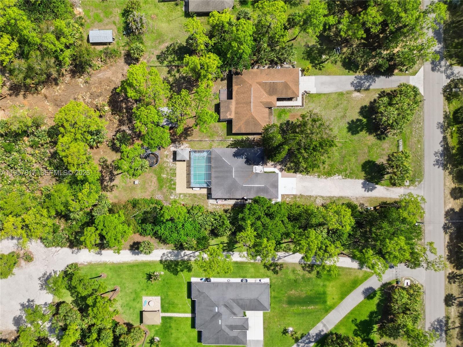 Homes for sale in Naples, FL | 530 7th St Sw, Naples, FL 34117 | MLS# A11957817