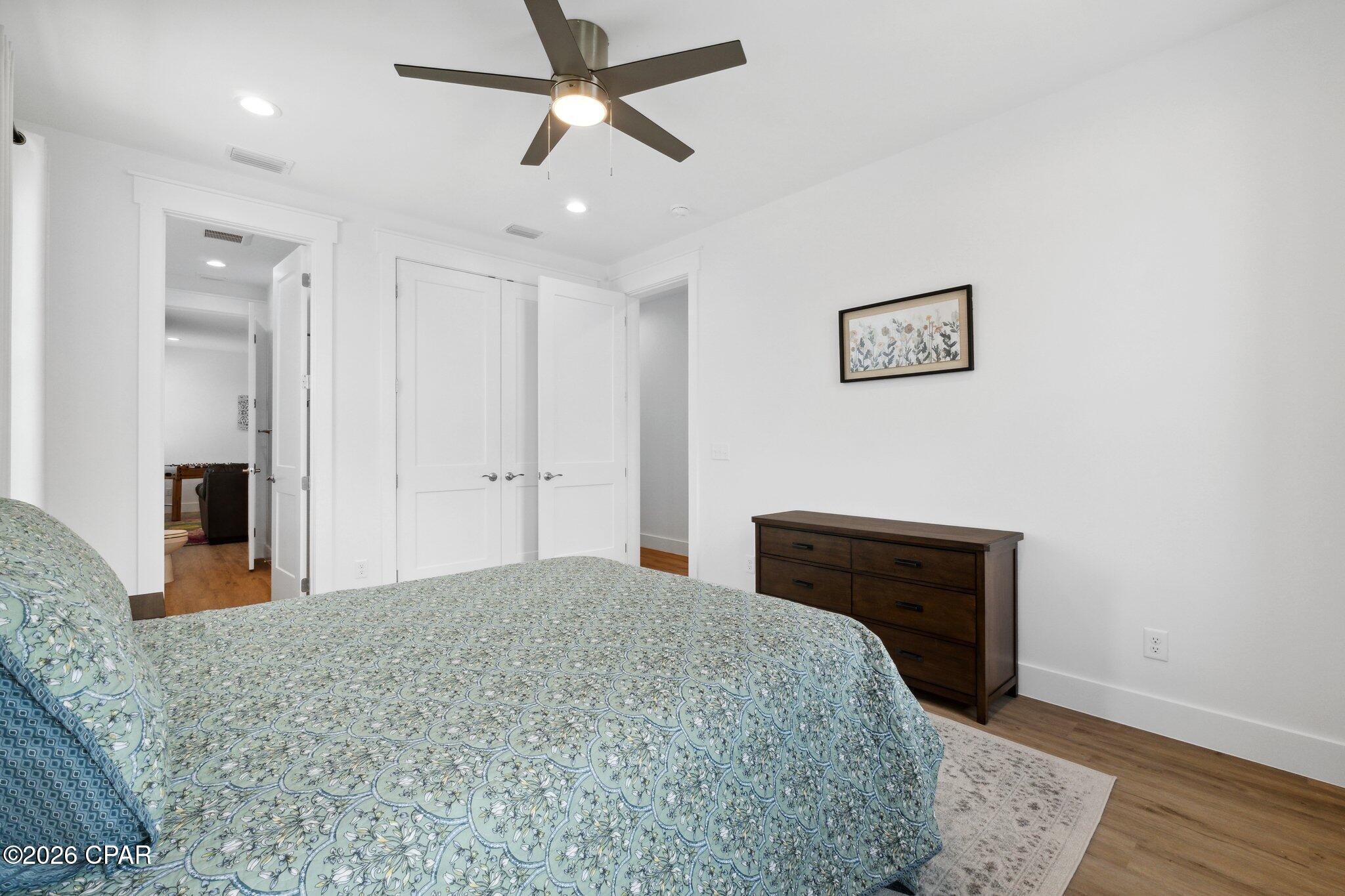 Image 29 For 7403 Sunset Avenue