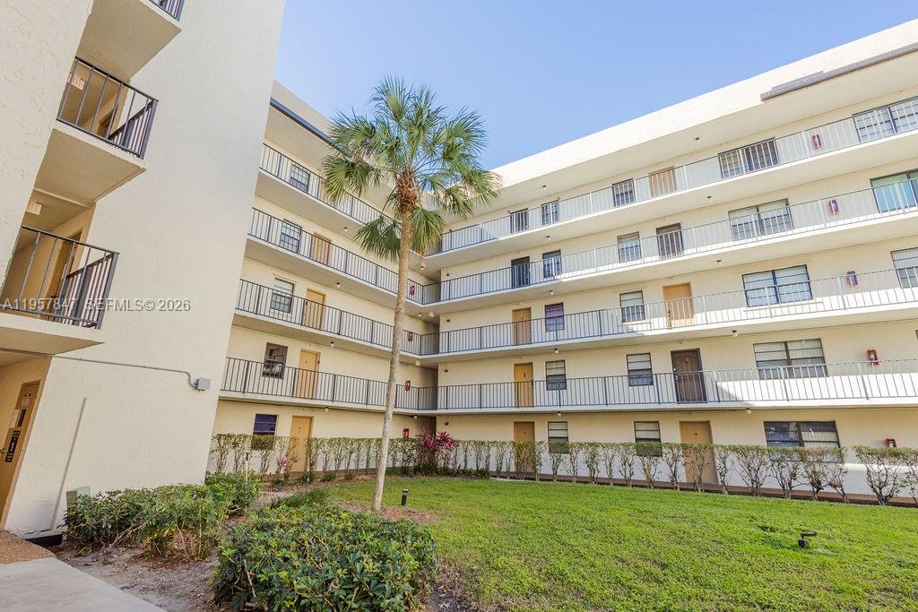 Gate One Condo