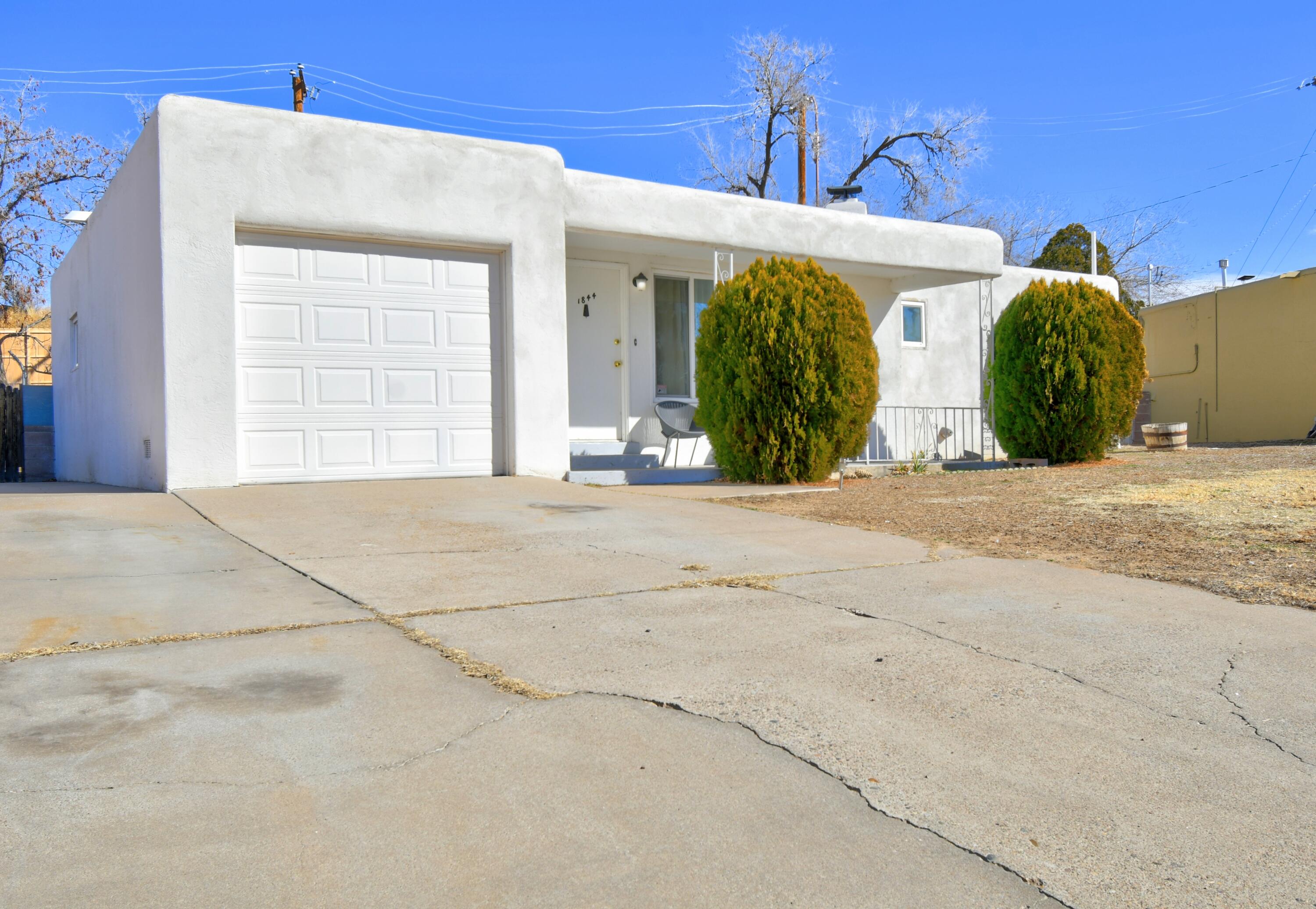 1844 Kentucky Street, Albuquerque NM 87110