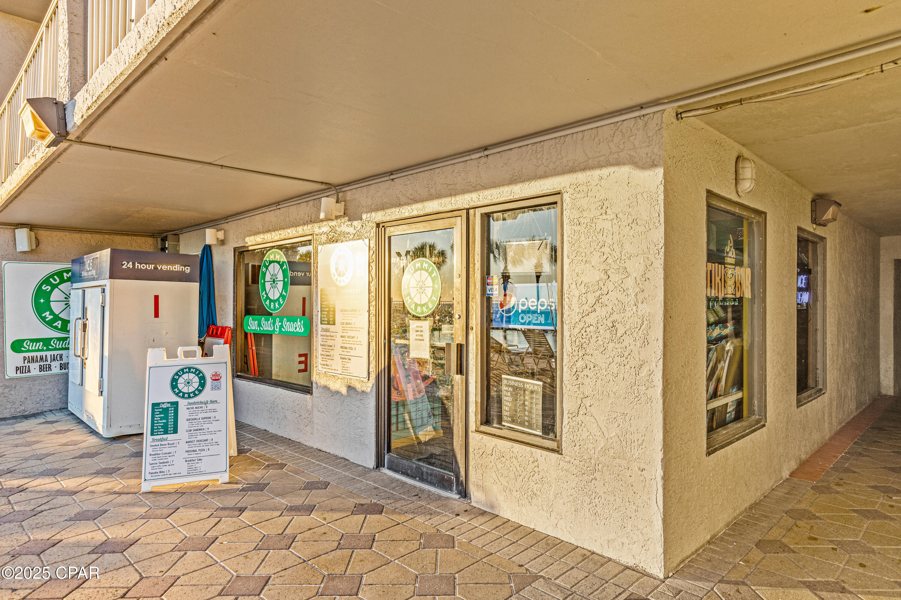 Image 33 For 8743 Thomas Drive 518