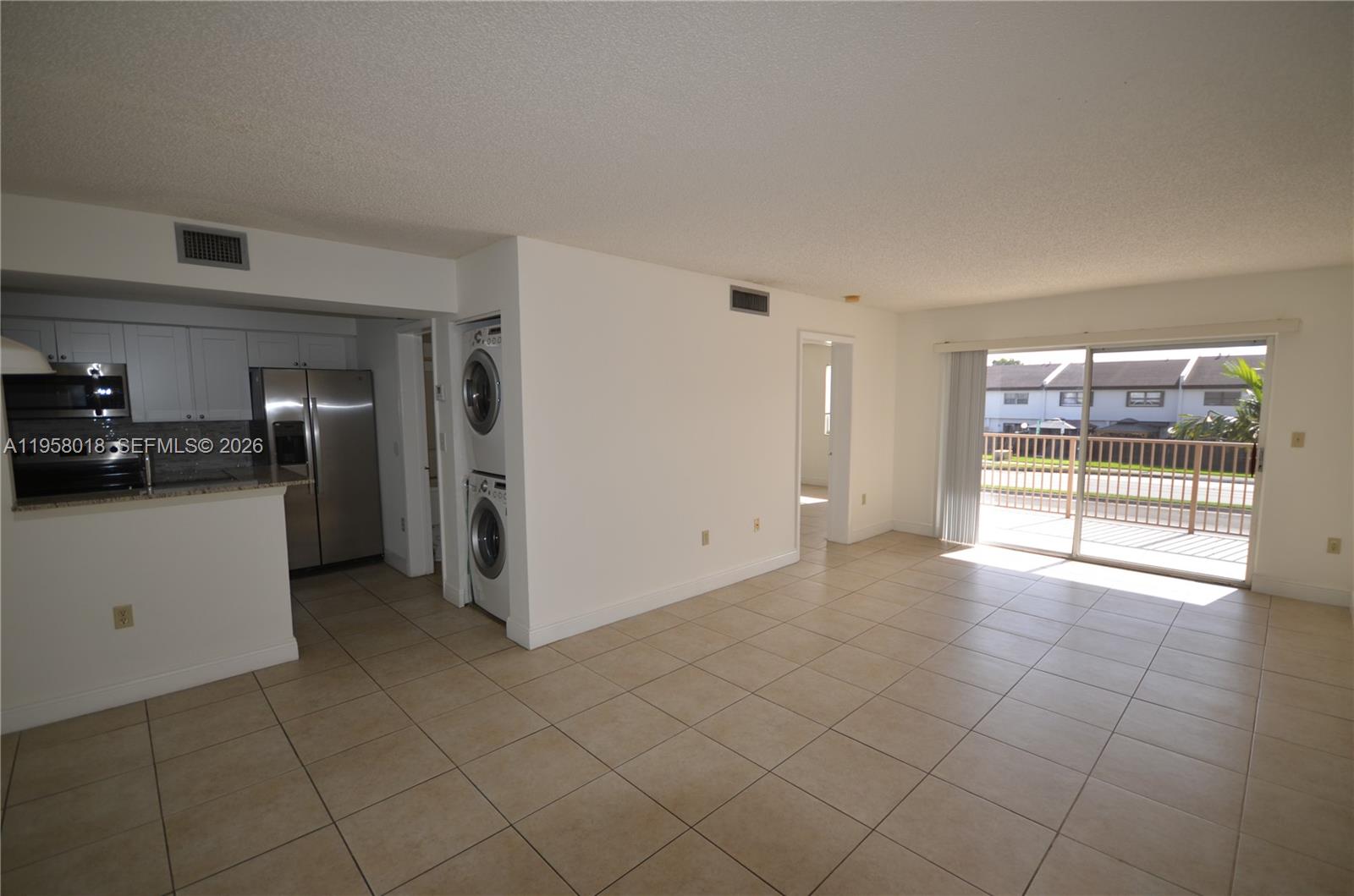 Kendall Lake Towers Condo