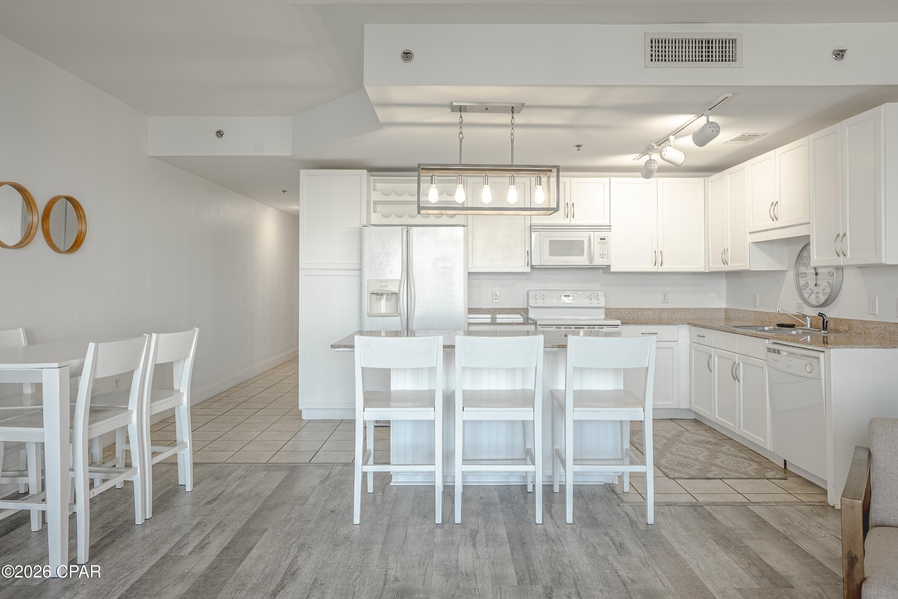 Image 15 For 9860 Thomas Drive 1116