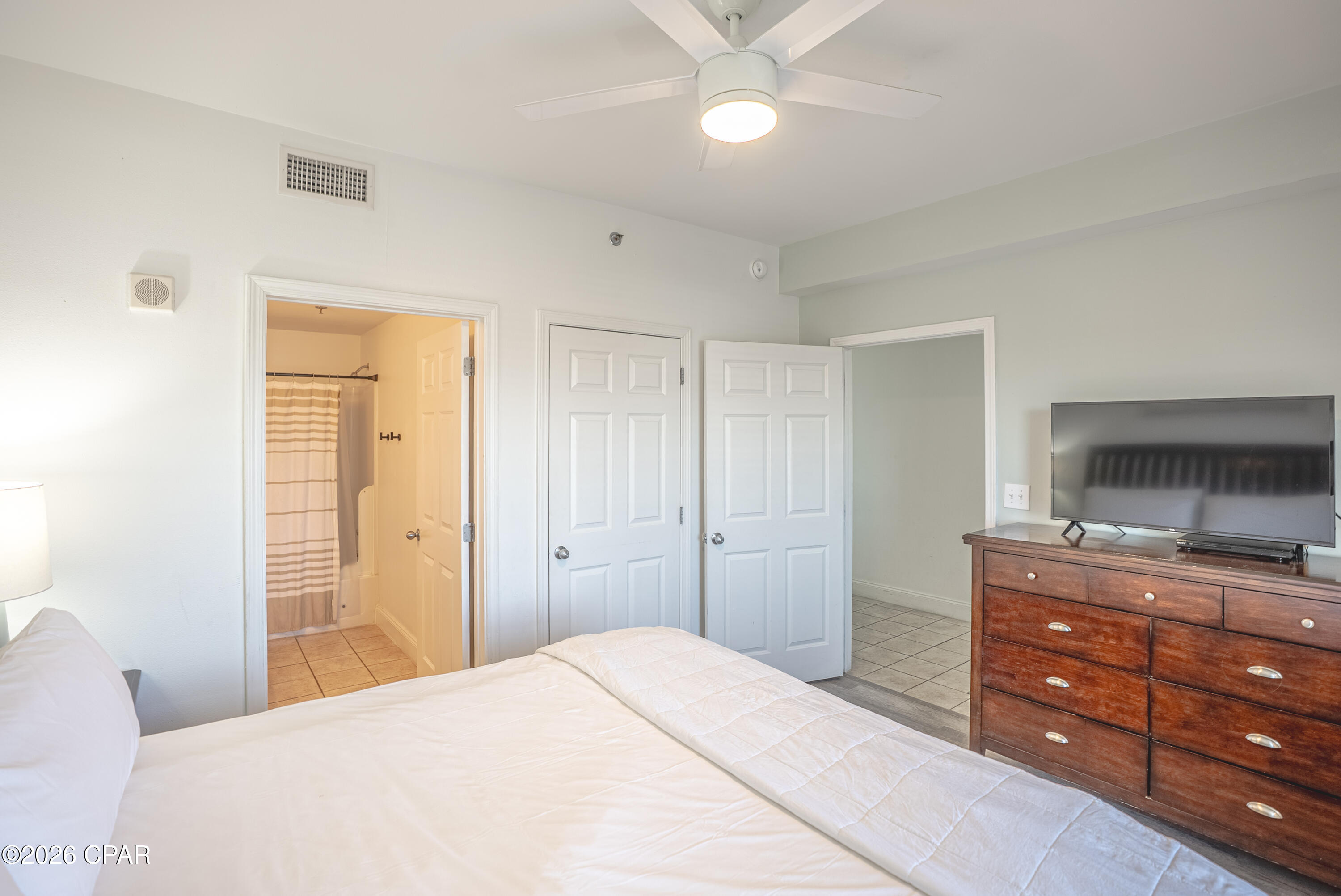 Image 22 For 9860 Thomas Drive 1116