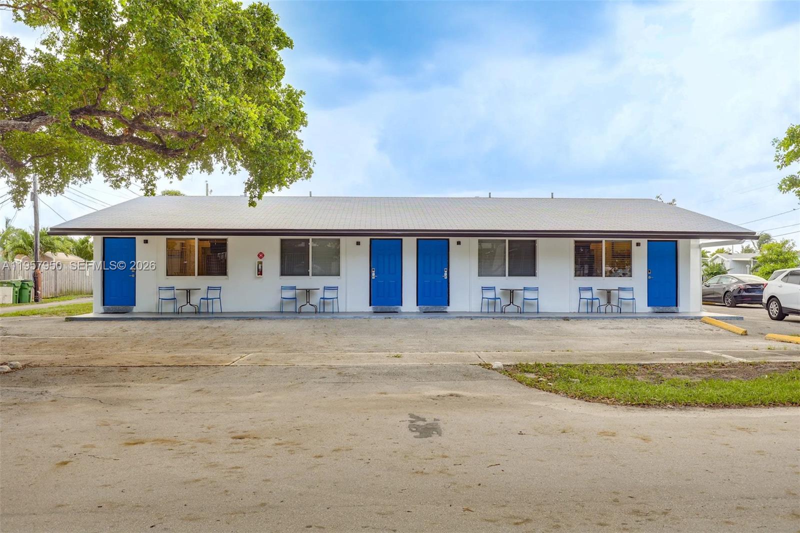 Hallandale Pines Estates