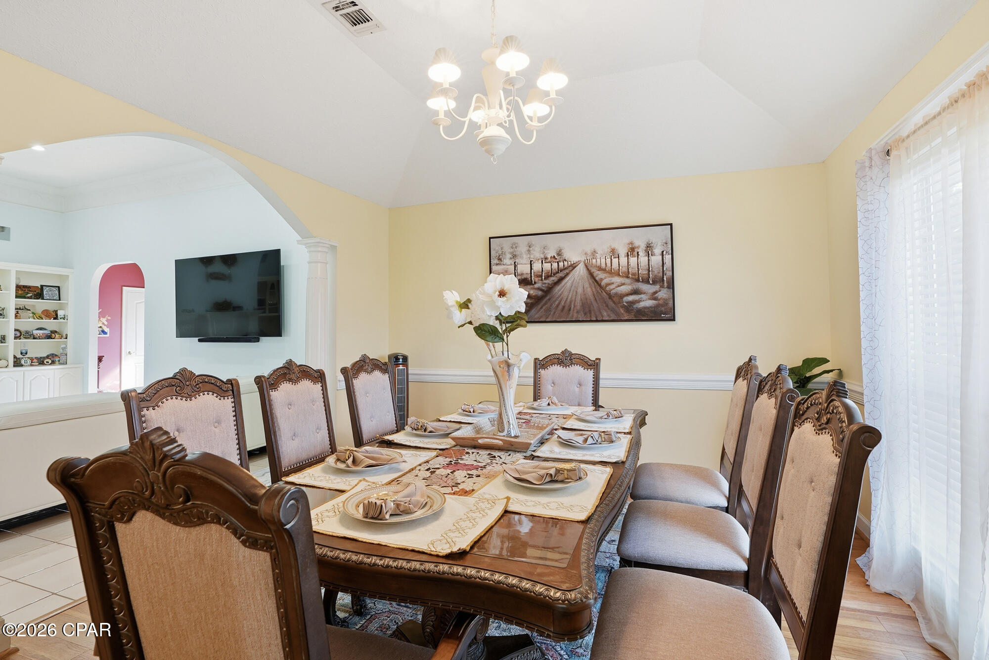 Image 15 For 2400 Bayview Avenue