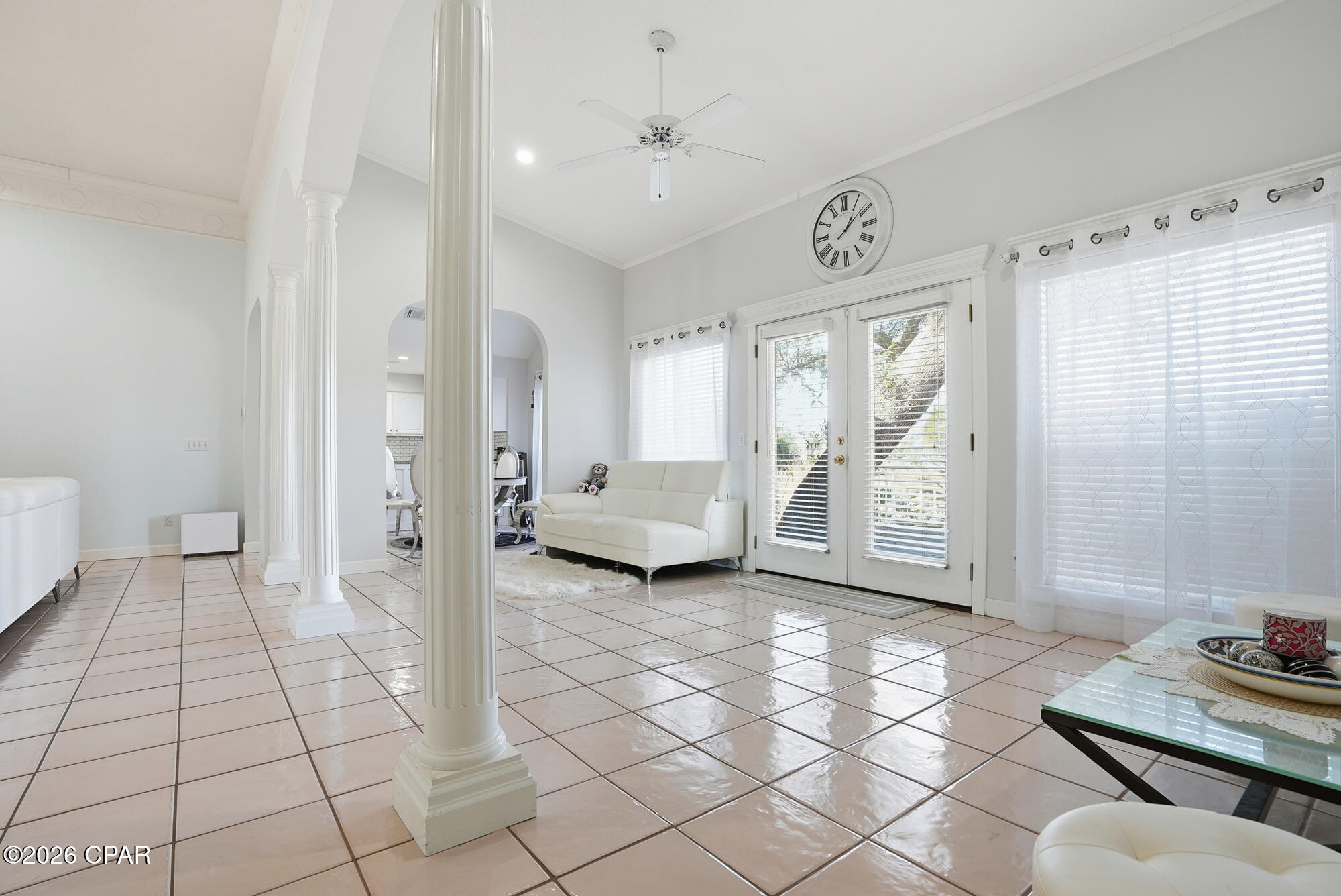 Image 23 For 2400 Bayview Avenue