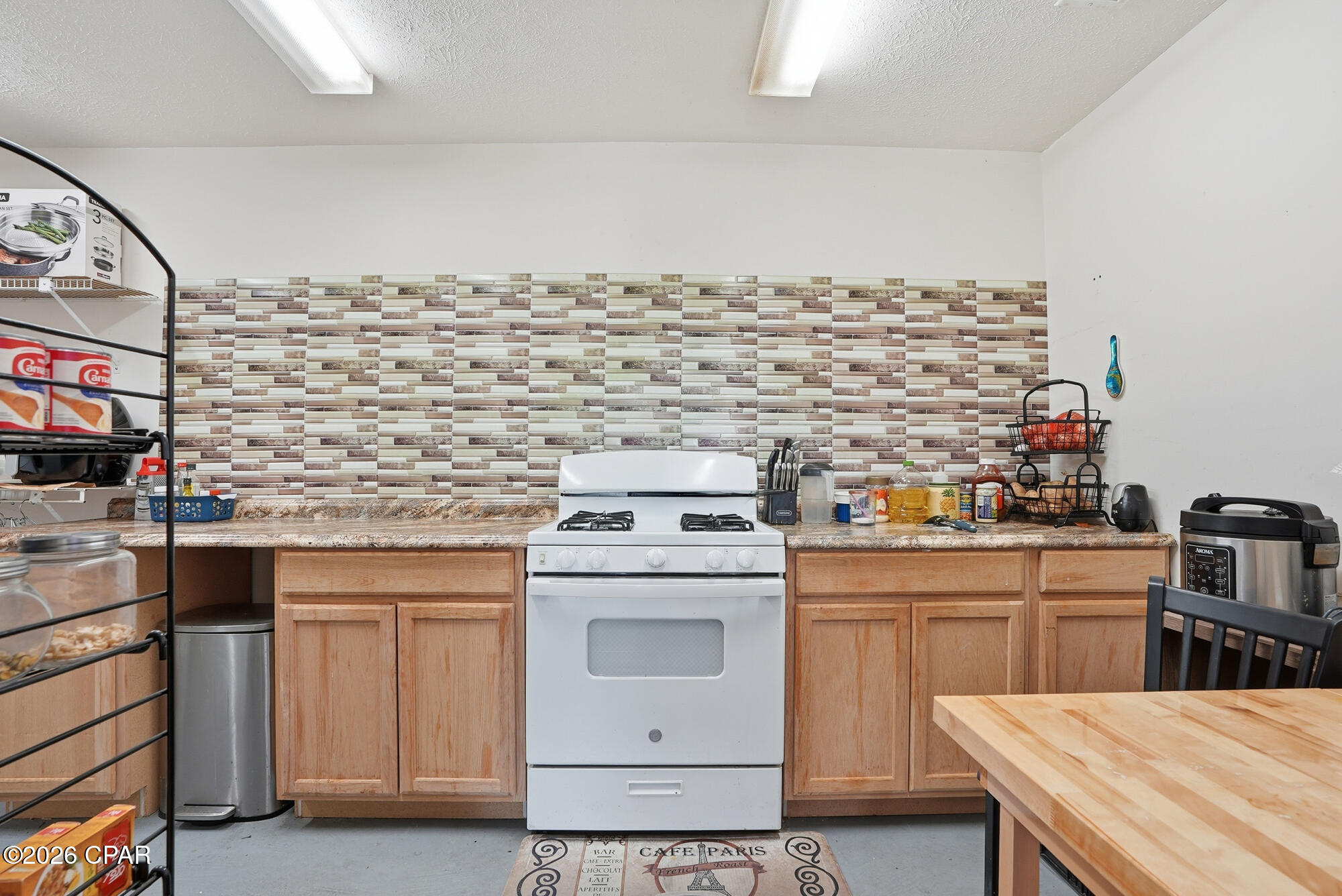 Image 38 For 2400 Bayview Avenue