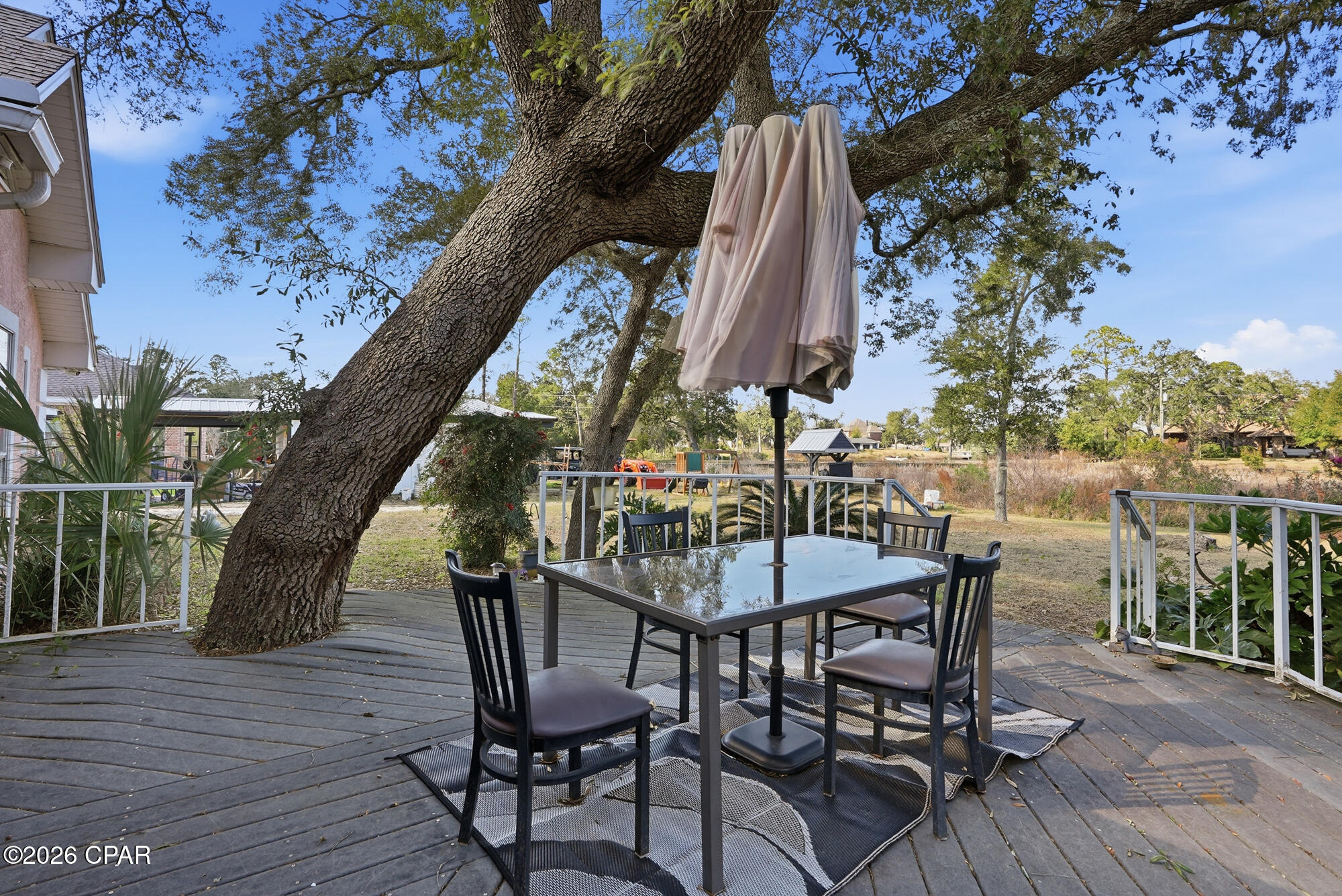 Image 47 For 2400 Bayview Avenue