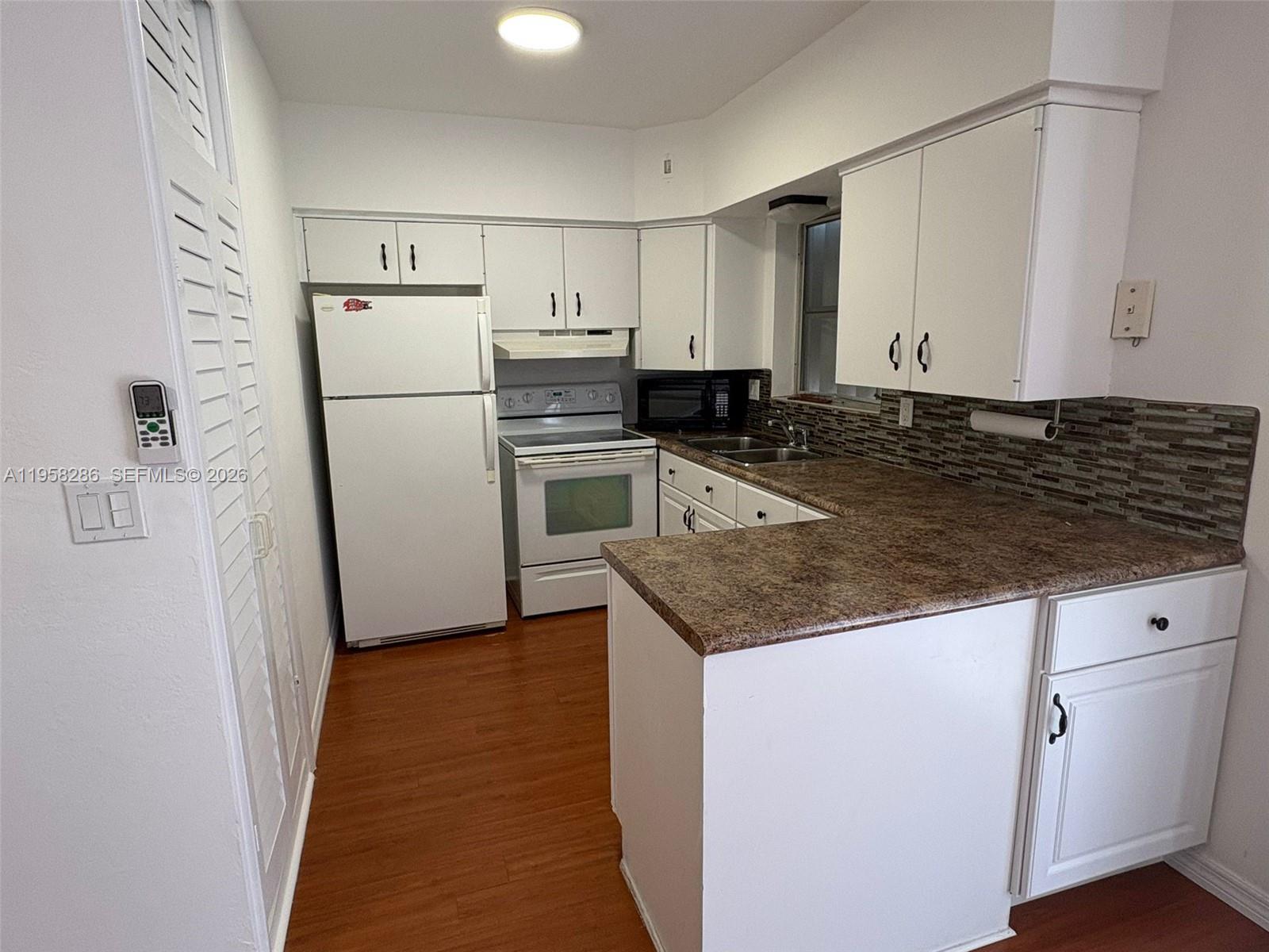 Homes for sale in Hollywood, FL | 2222 Taylor St #12, Hollywood, FL 33020 | MLS# A11958286