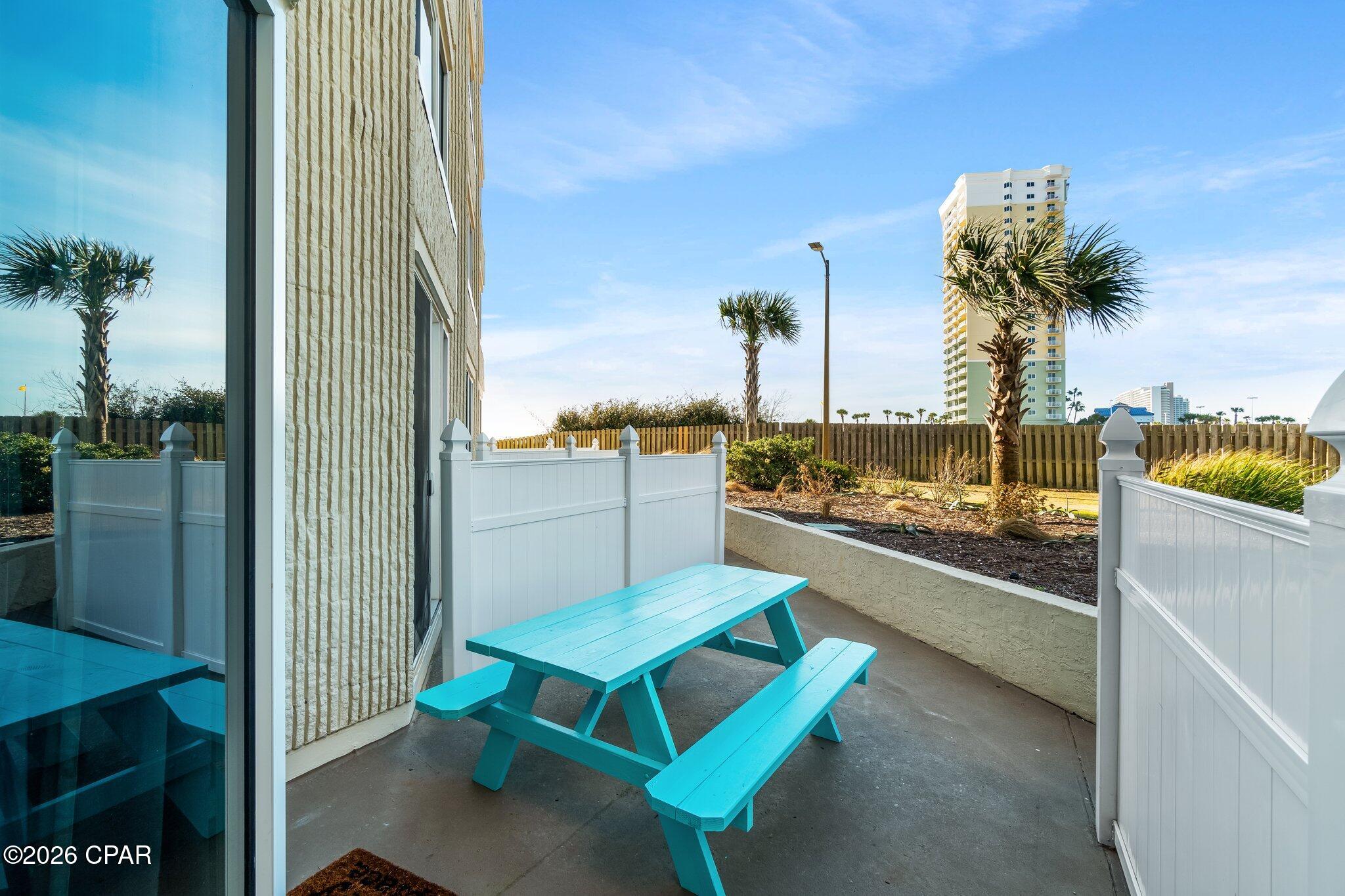 Image 7 For 8817 Thomas Drive A118