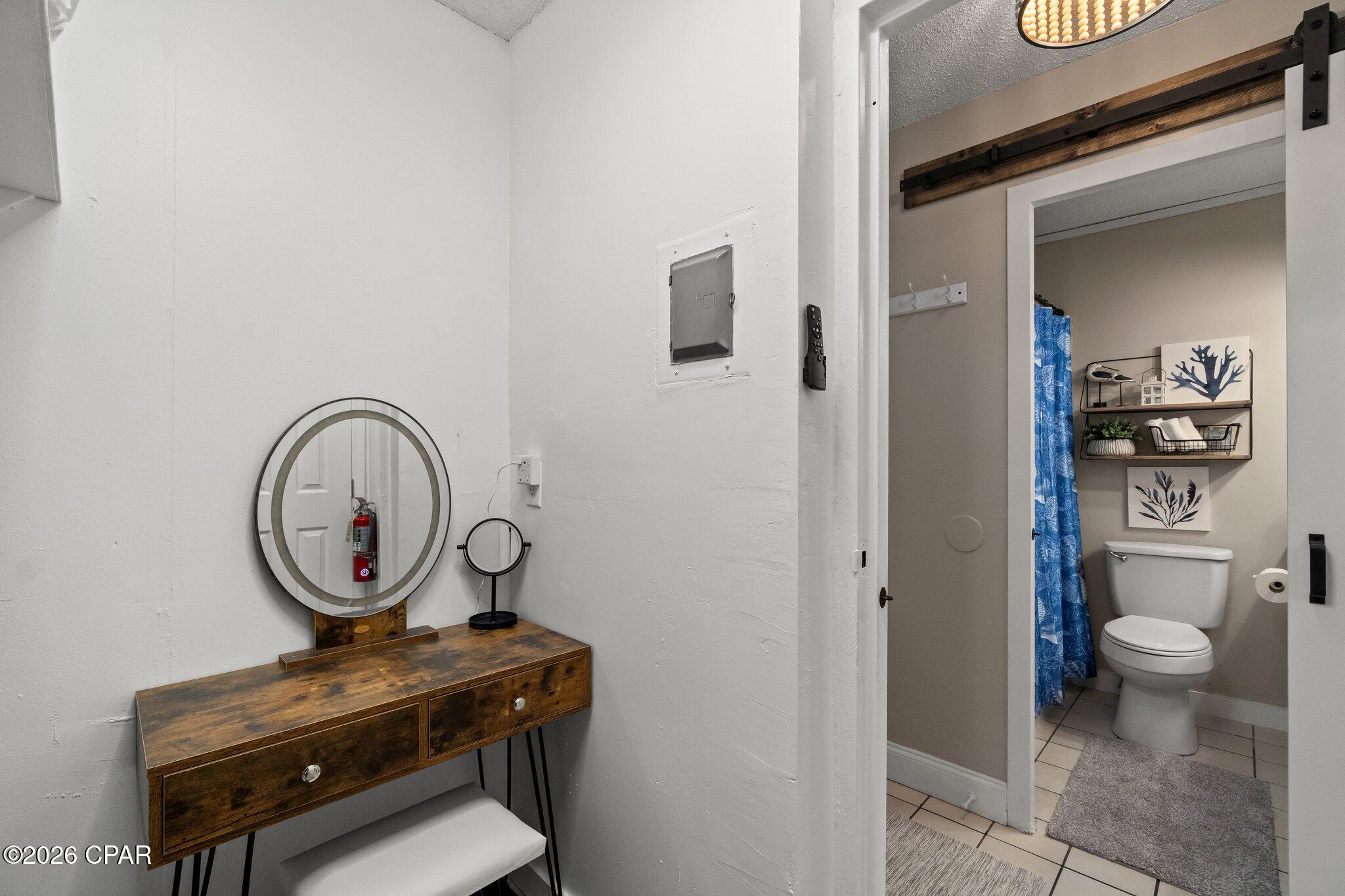 Image 8 For 8817 Thomas Drive A118