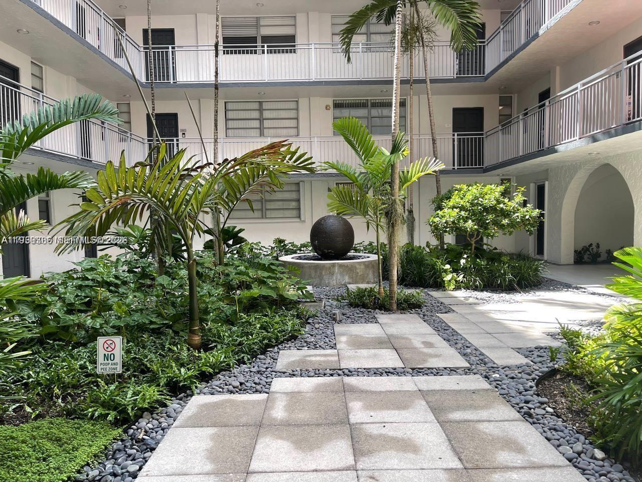 Nirvana Condo No Five Con