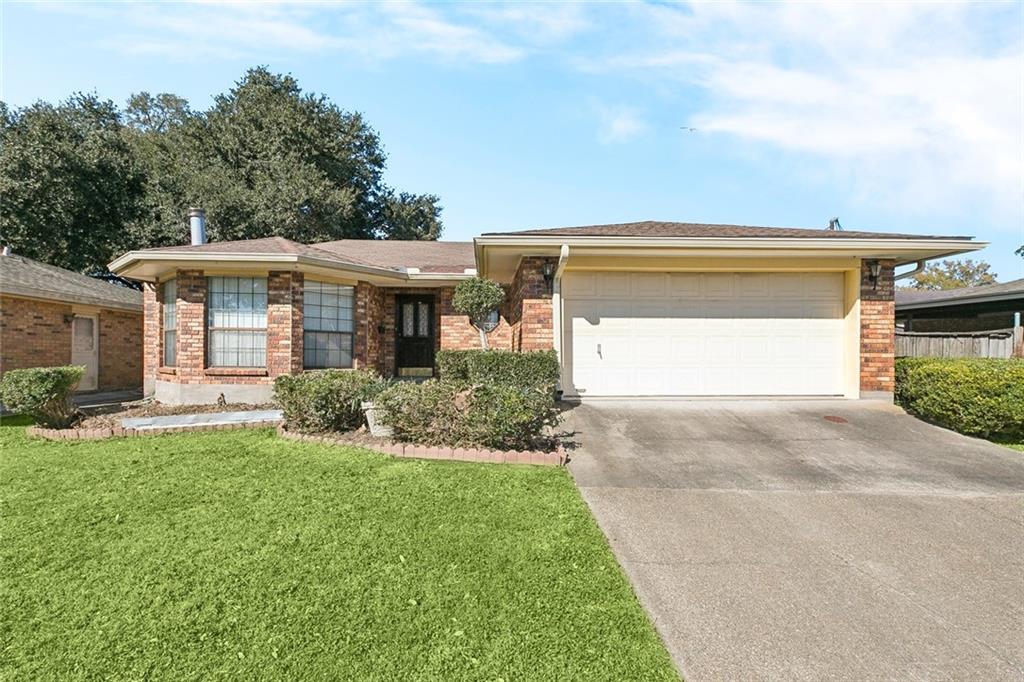 Homes for sale in Gretna, LA | 444 Sugarpine Dr, Gretna, LA 70056 | MLS# 2539915