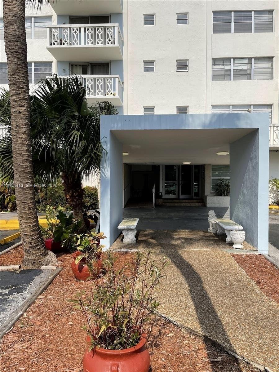 Homes for sale in North Miami, FL | 13155 Ixora Ct #603, North Miami, FL 33181 | MLS# A11958413