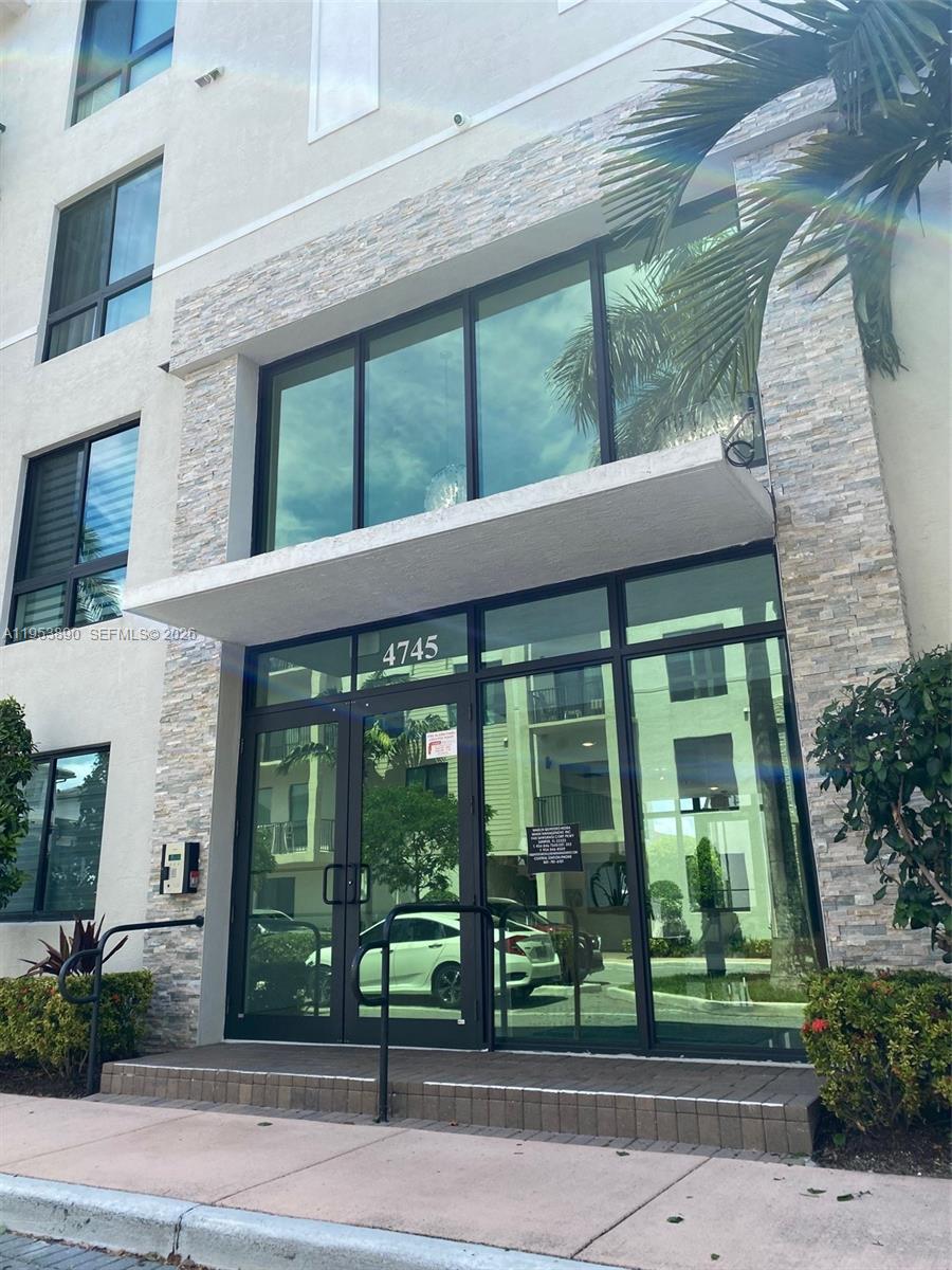 Urbana At The Residences