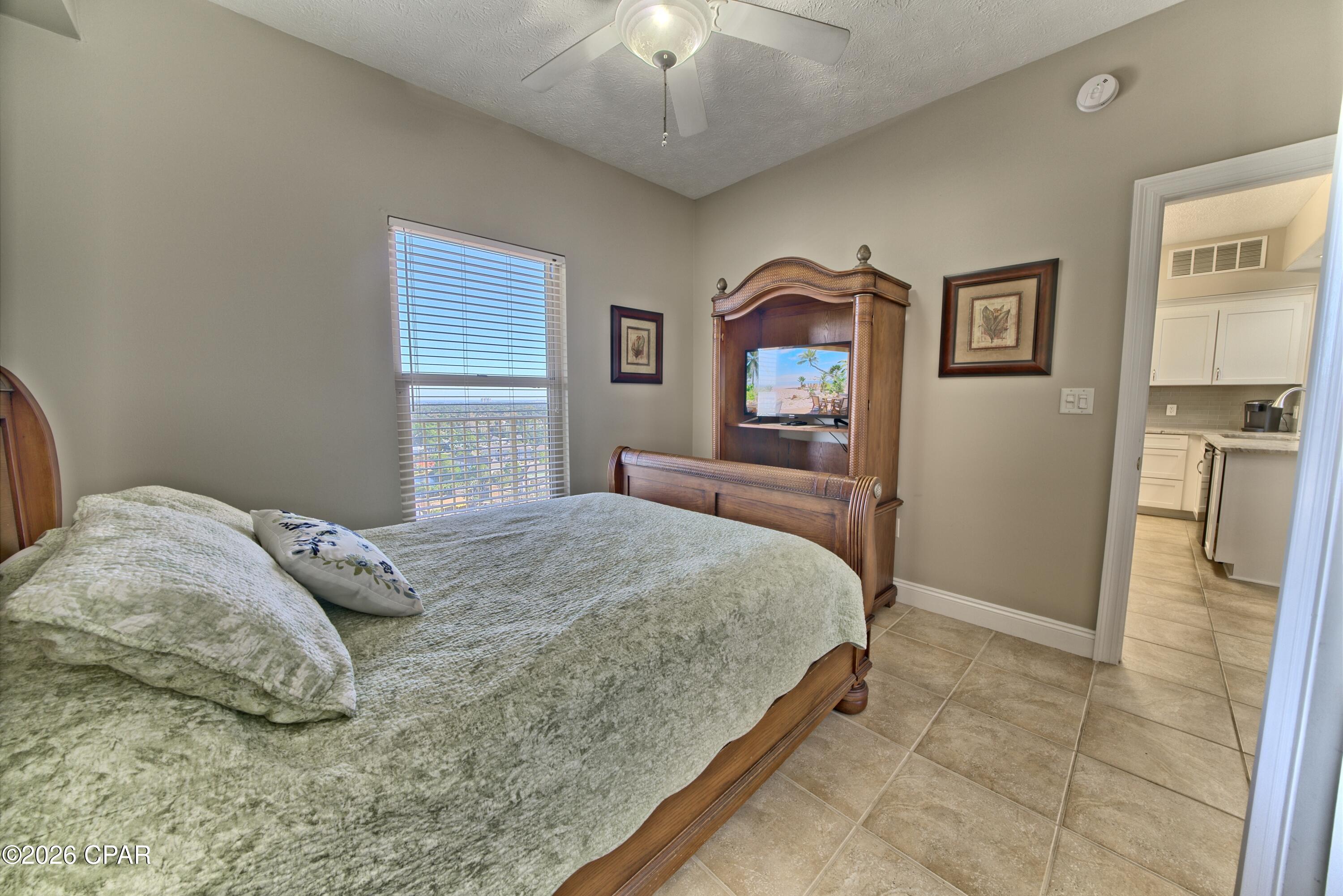 Image 25 For 8715 Surf Drive 1702b