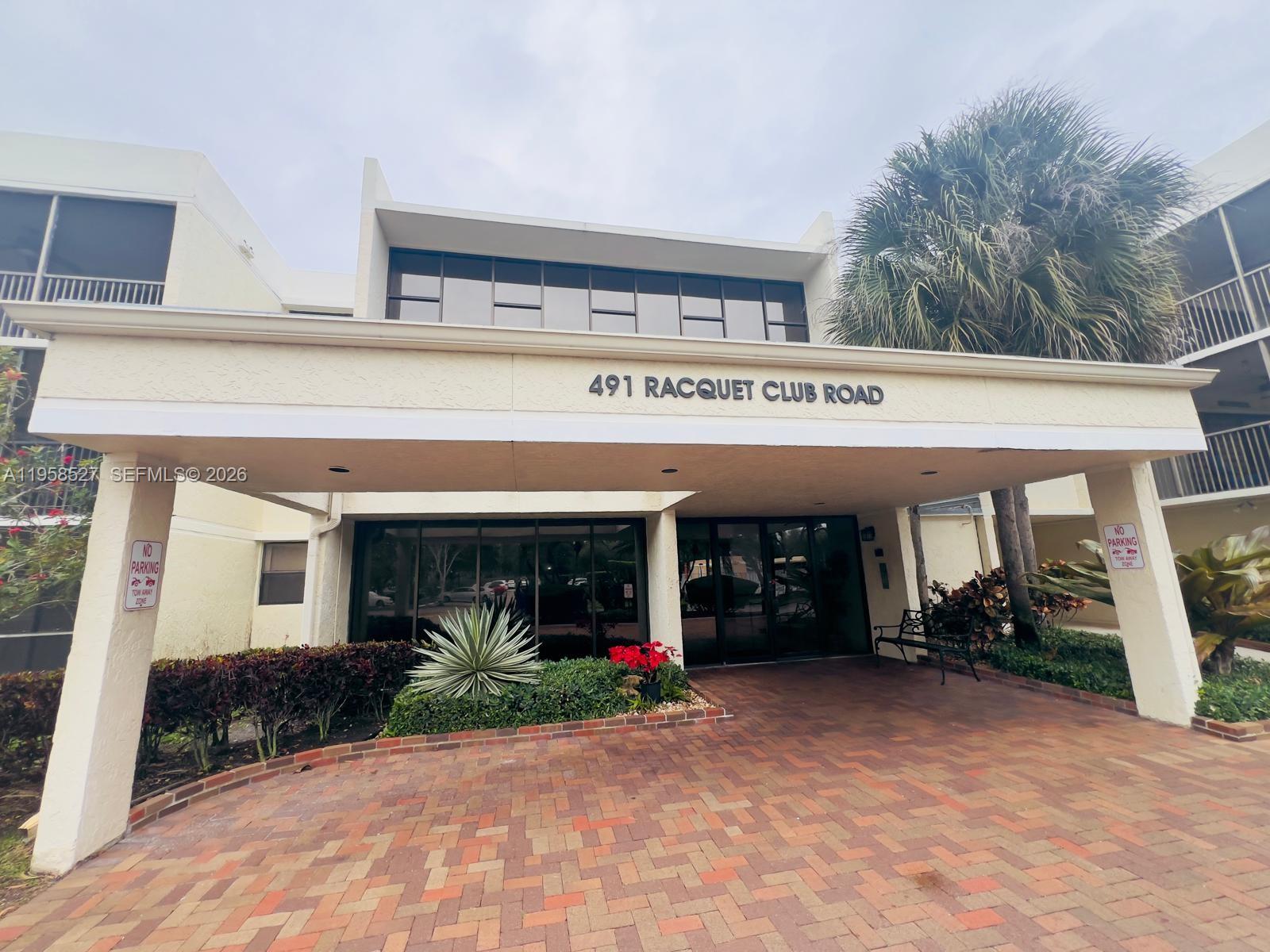 Homes for sale in Weston, FL | 491 Racquet Club Rd #211, Weston, FL 33326 | MLS# A11958527