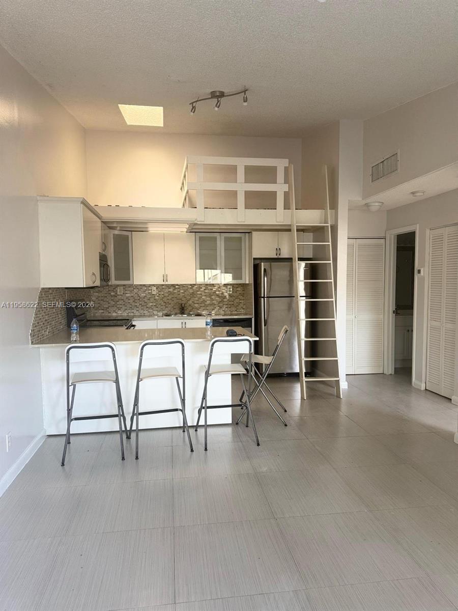 Nob Hill At Welleby Condo