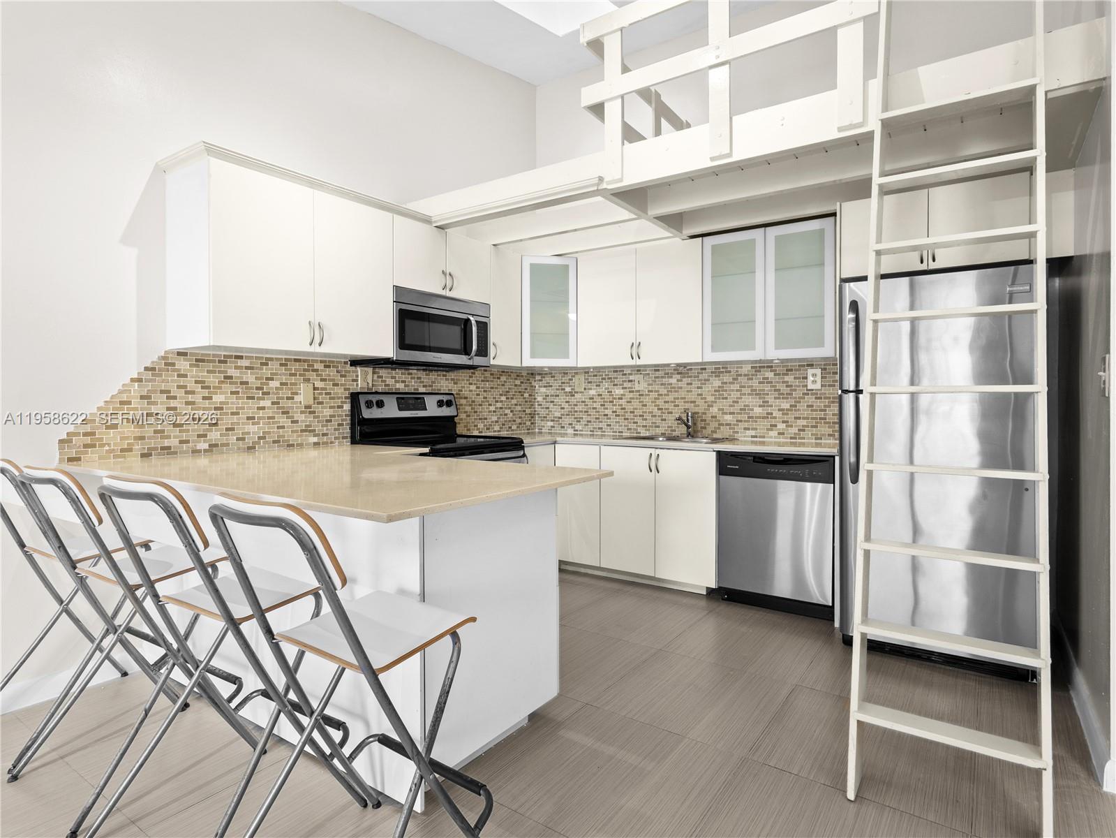 Nob Hill At Welleby Condo