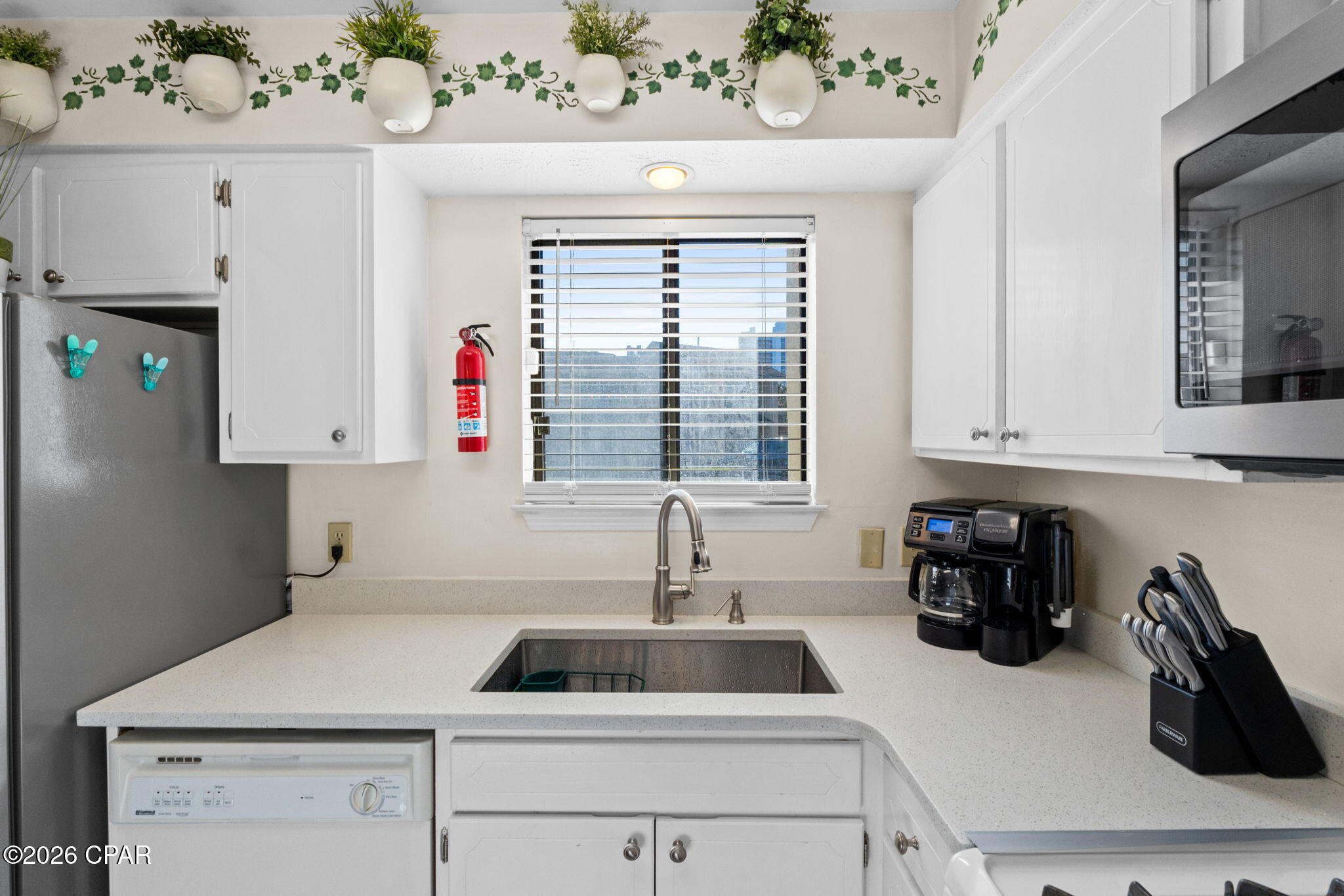 Image 13 For 102 White Sandy Drive