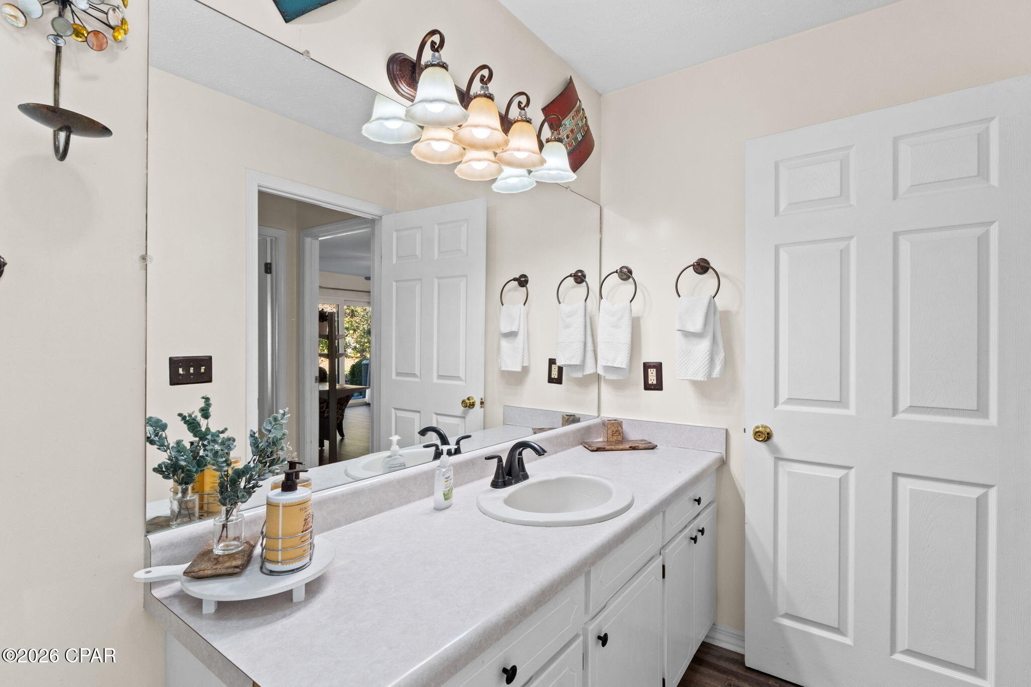 Image 29 For 102 White Sandy Drive