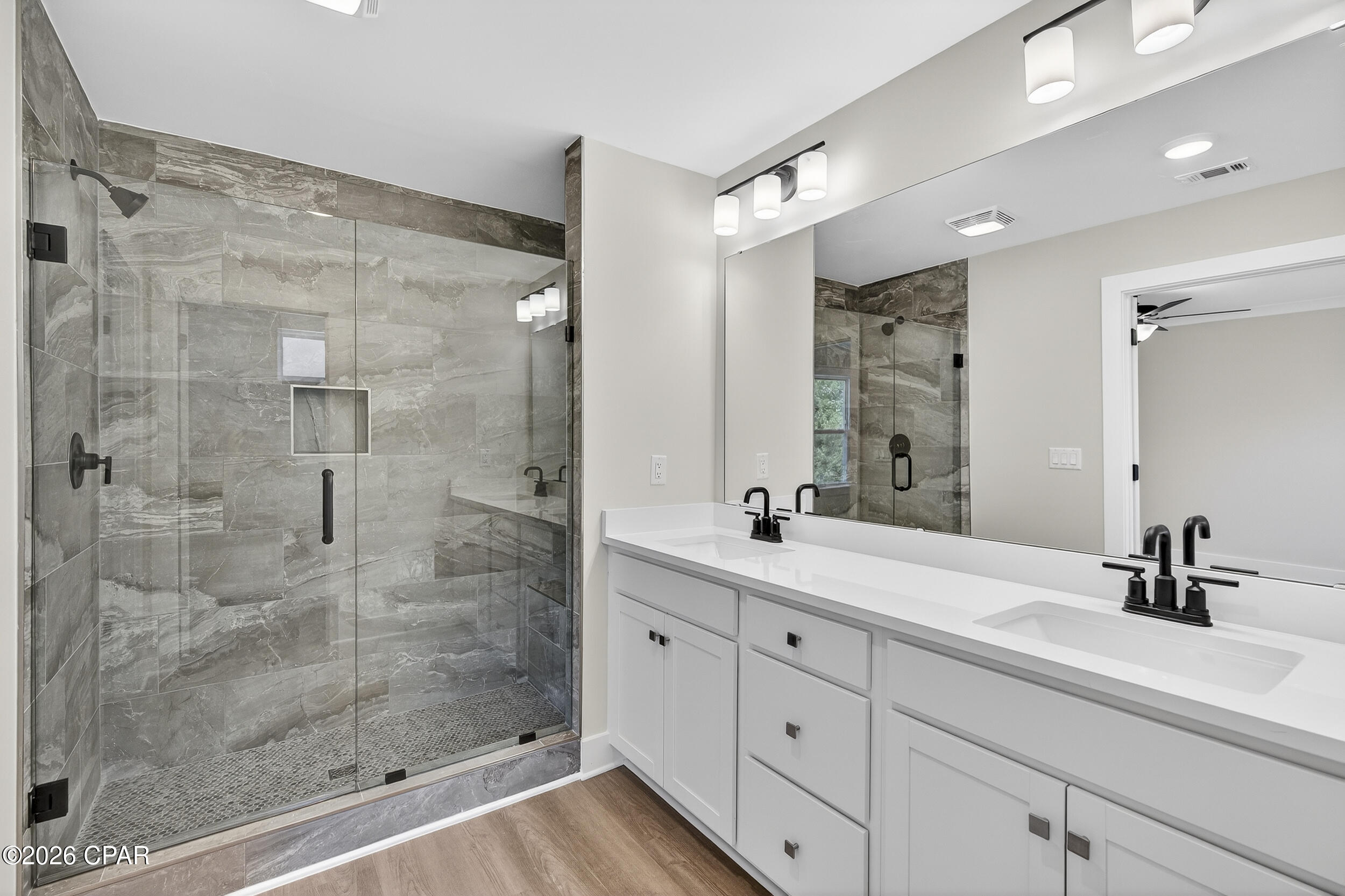 Image 7 For 315 Cyan Lane 32