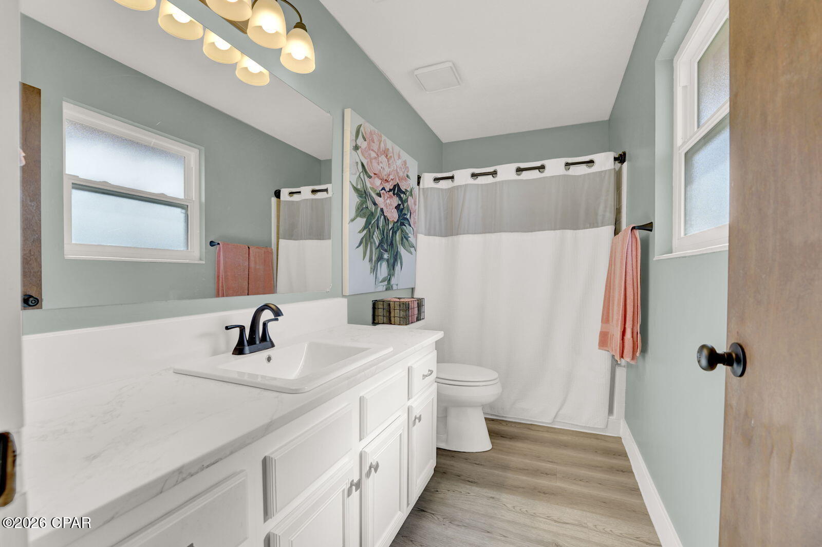 Image 33 For 301 Floyd Drive