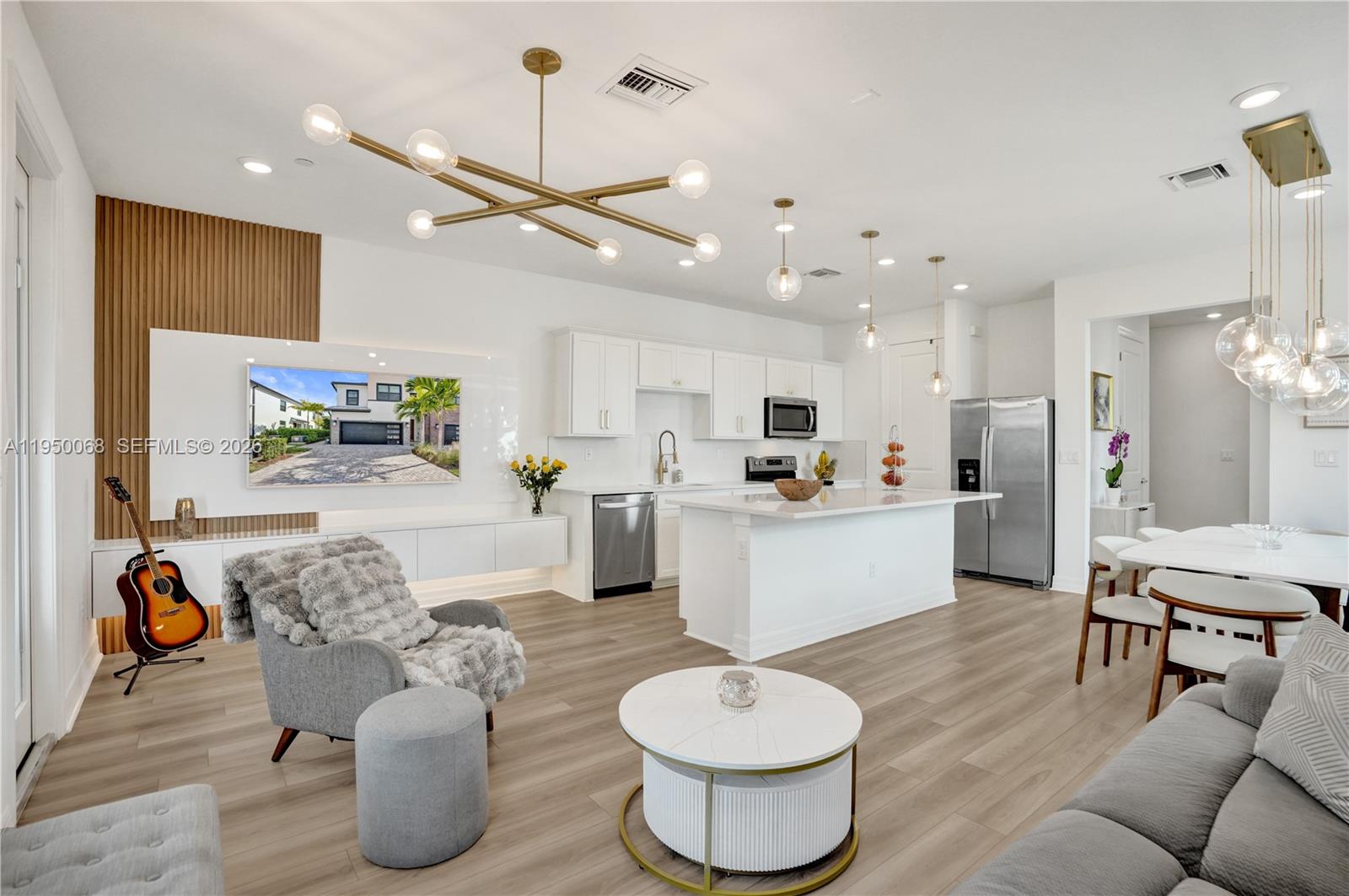 American Express Tract